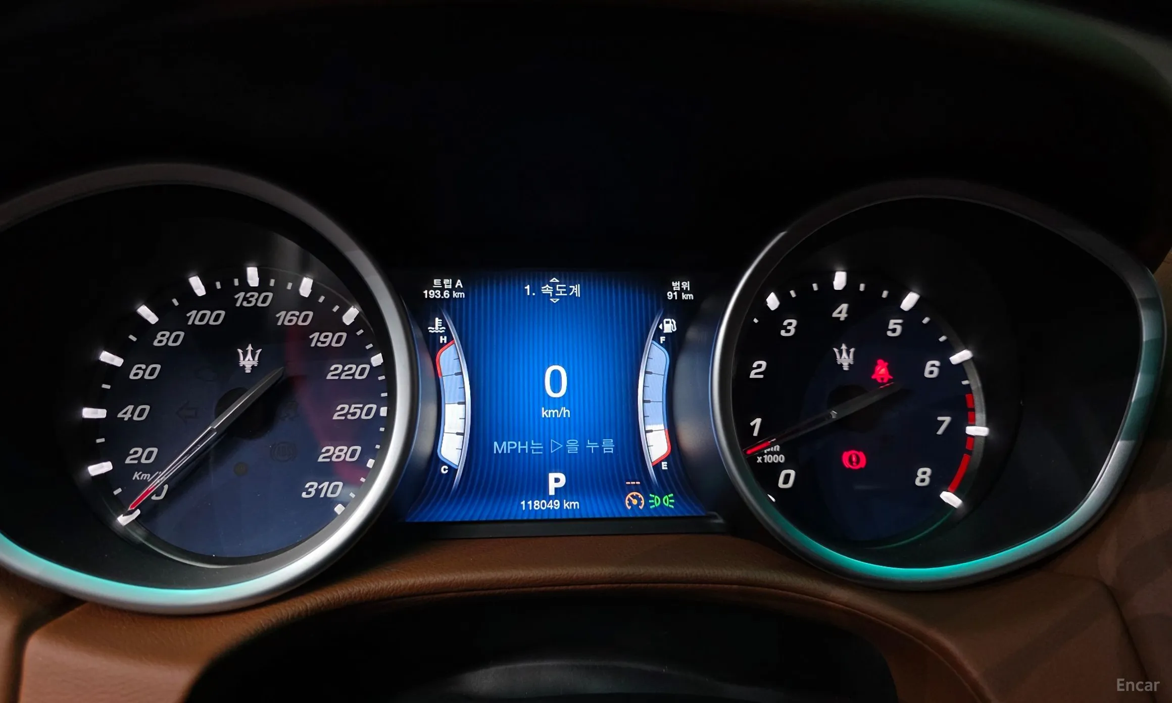Maserati Ghibli превью 8