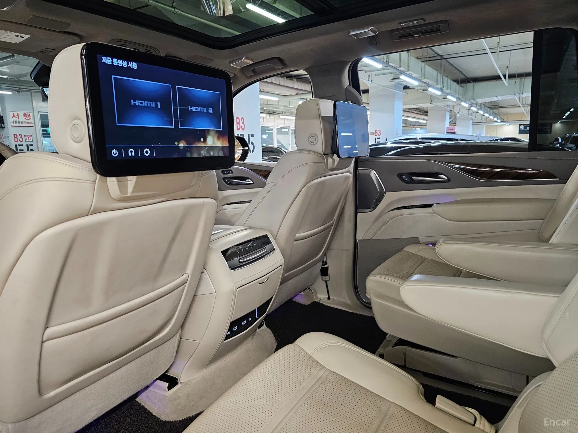Cadillac Escalade 5th Generation превью 16