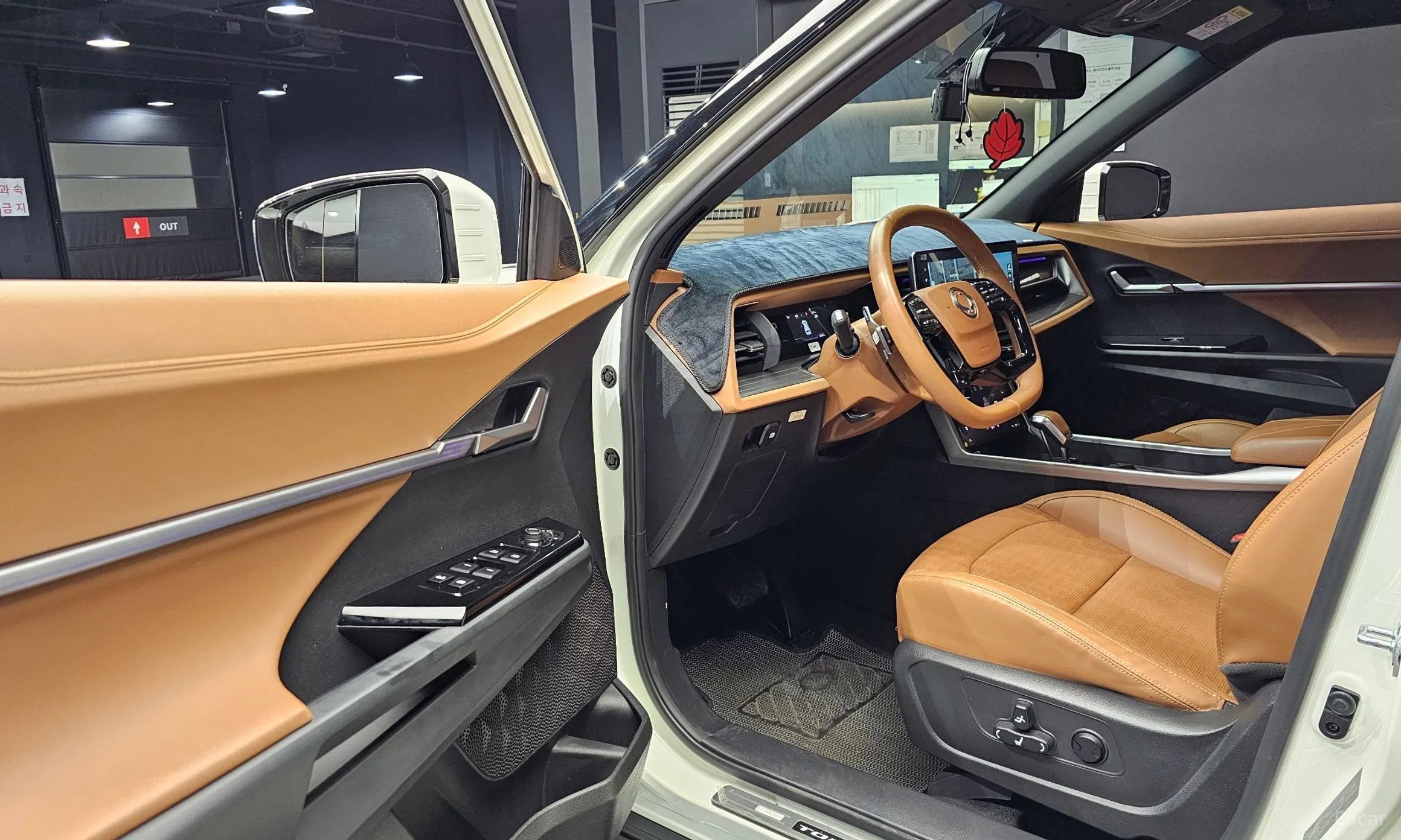 KG Mobility (SsangYong) Torres превью 11