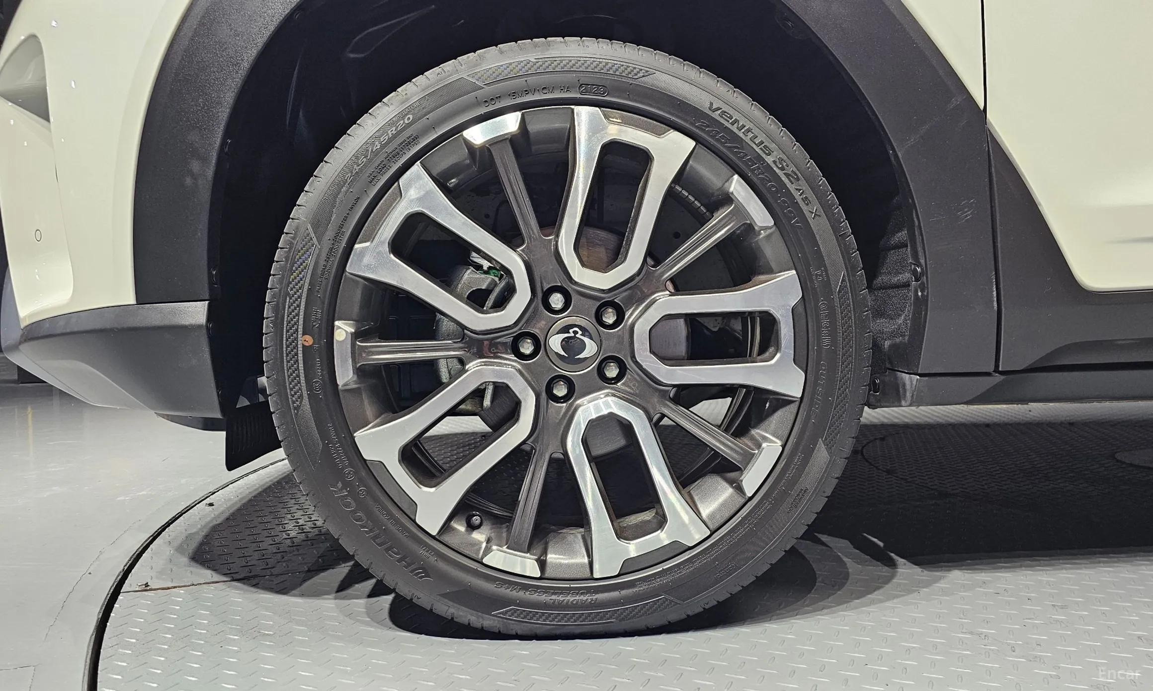 KG Mobility (SsangYong) Torres превью 5