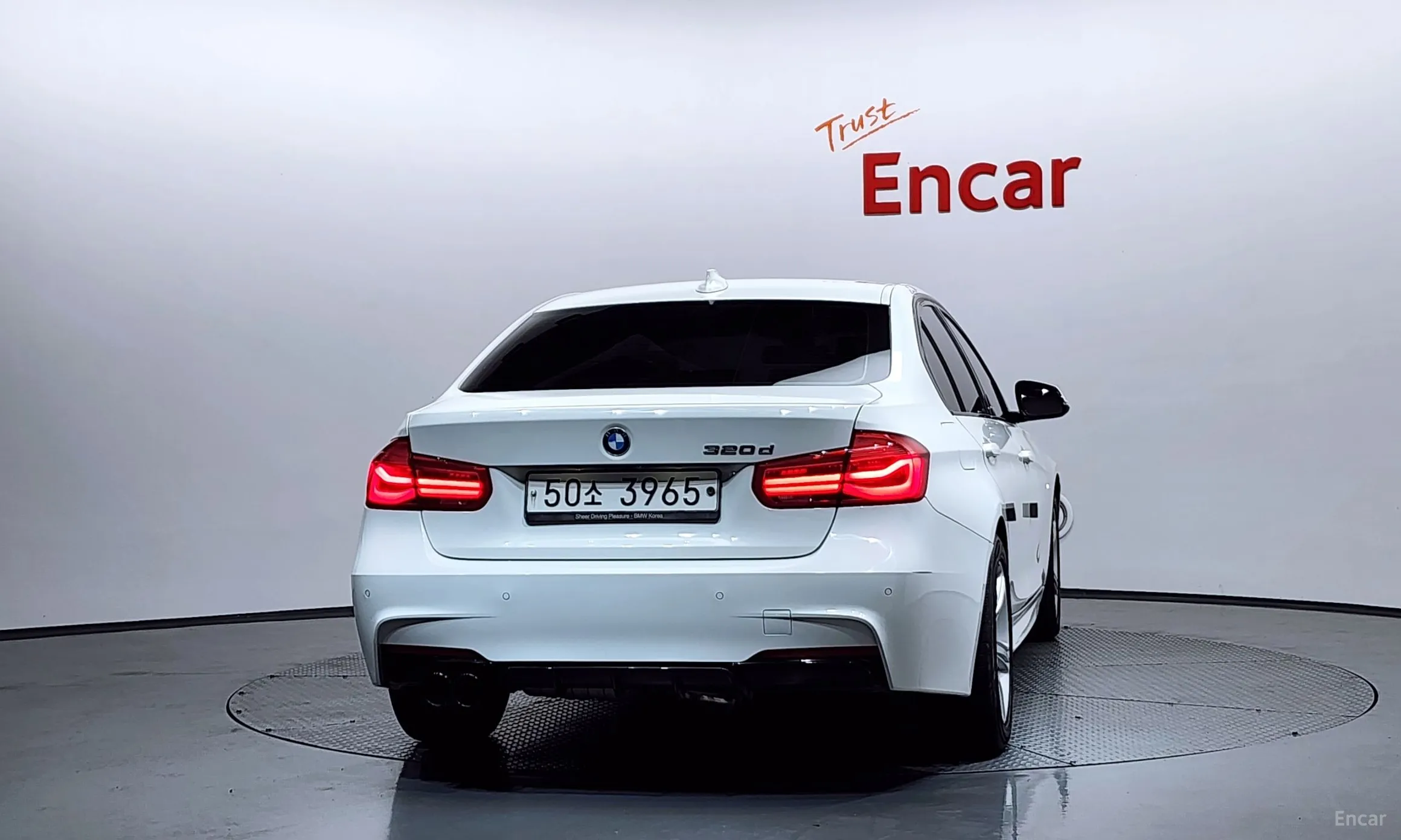 BMW 3 Series (F30) превью 4