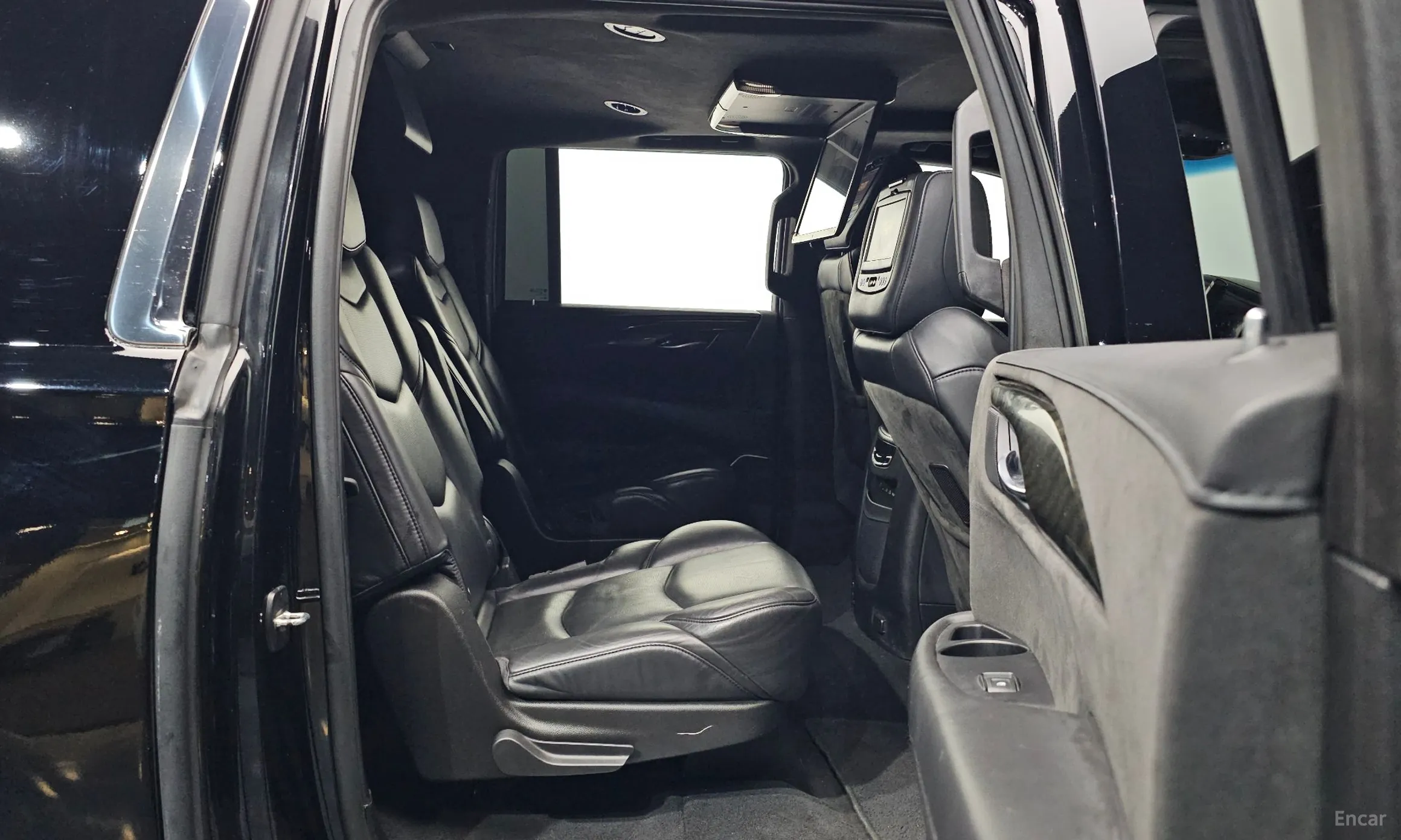 Cadillac Escalade превью 12