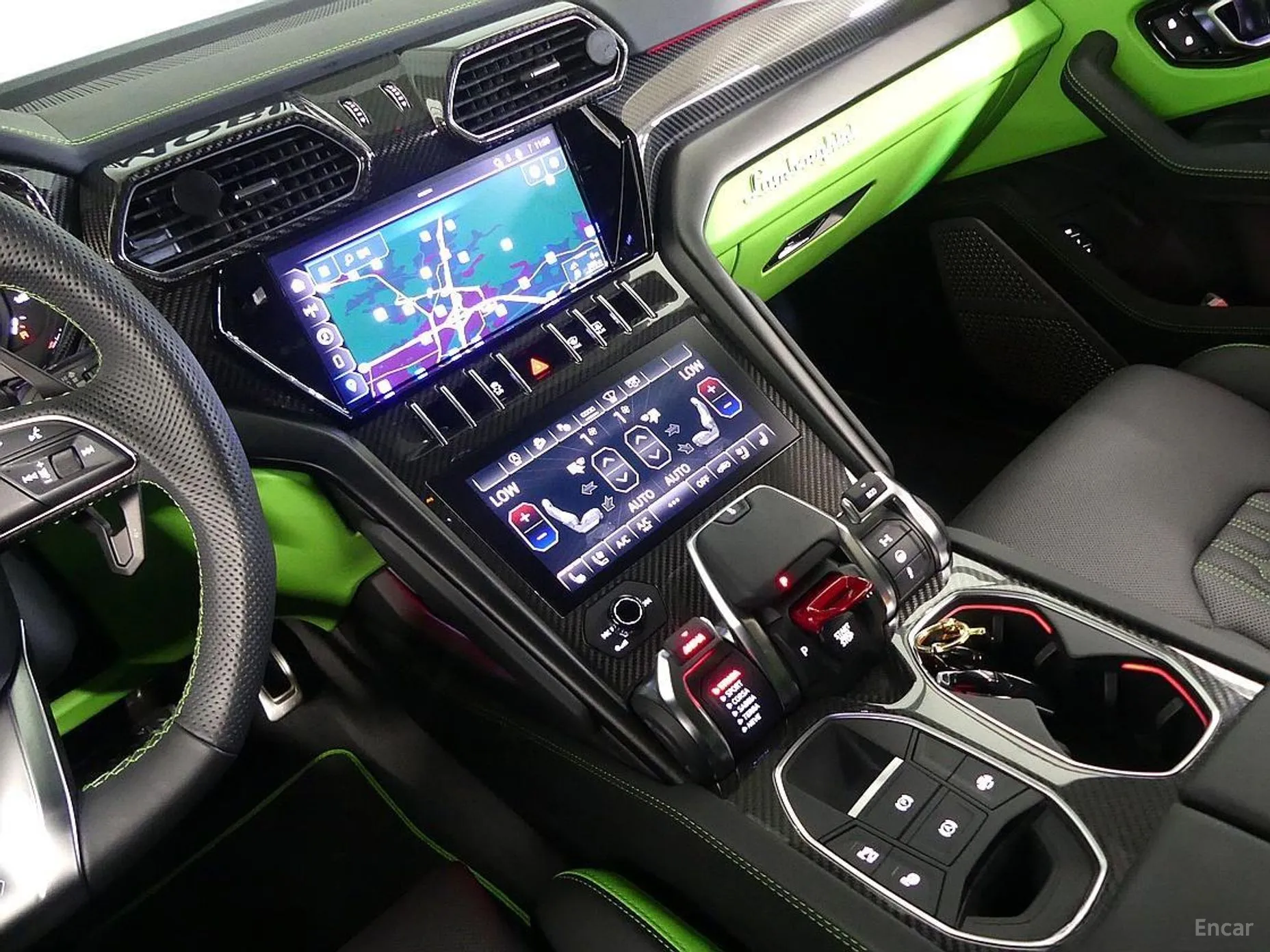 Lamborghini Urus превью 16