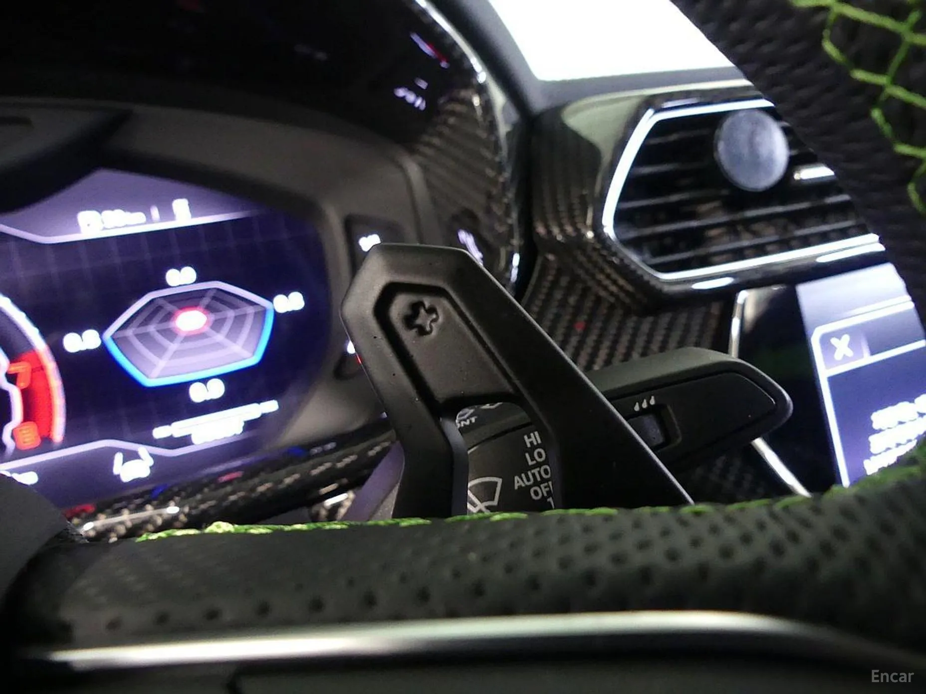 Lamborghini Urus превью 8