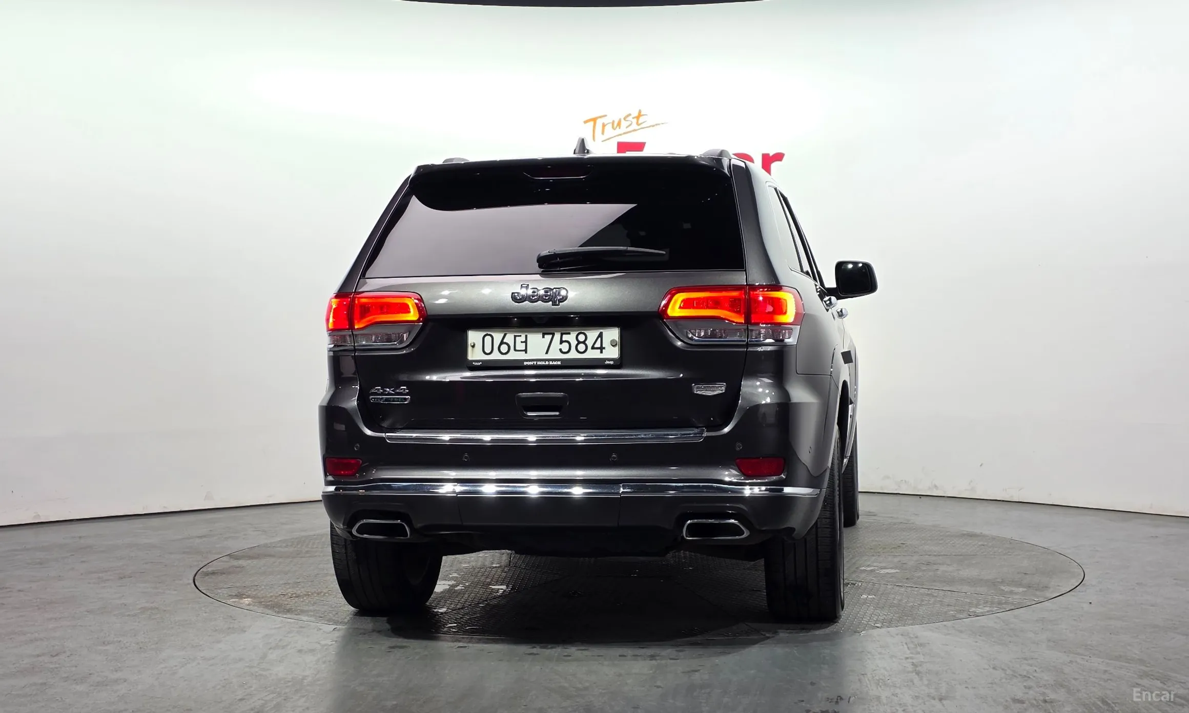Jeep Grand Cherokee превью 4
