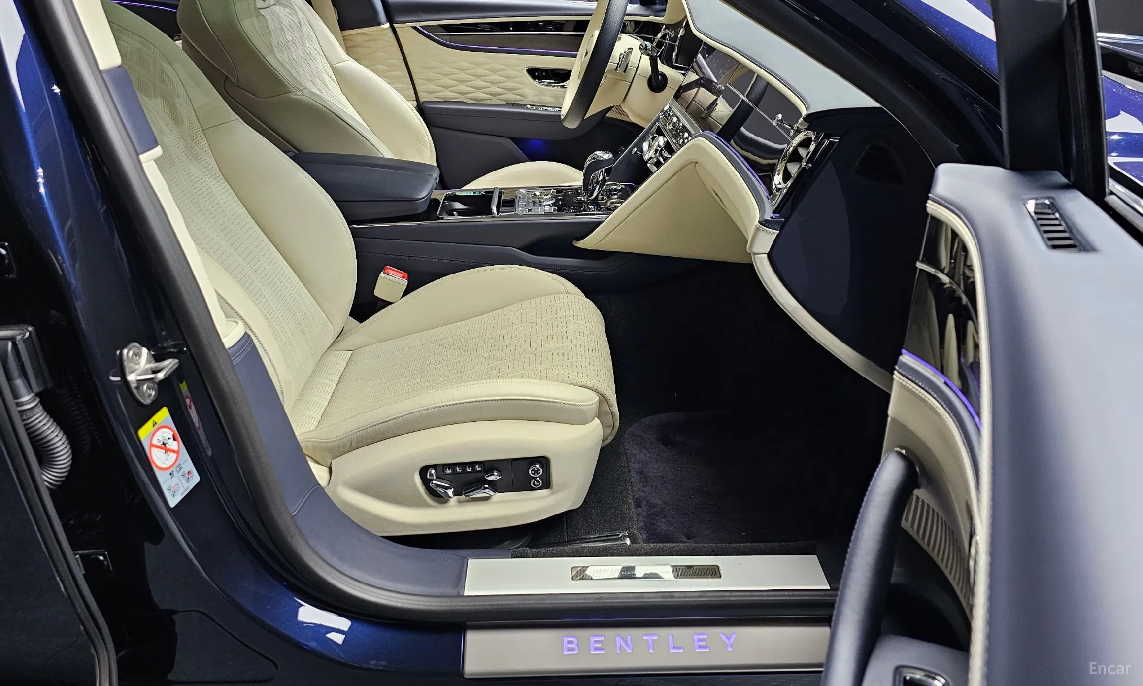 Bentley Flying Spur 3rd Generation превью 8