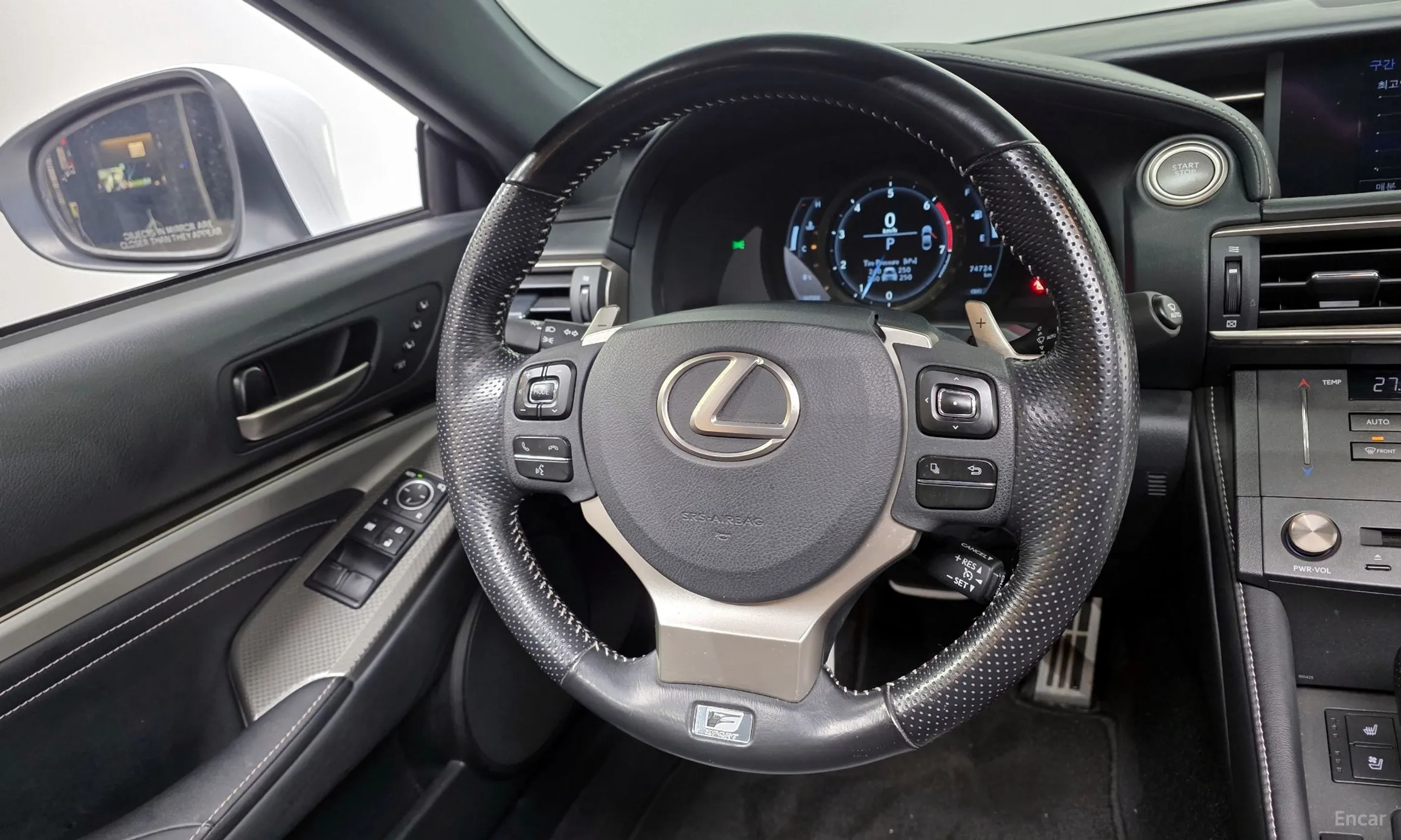 Lexus RC200t превью 13