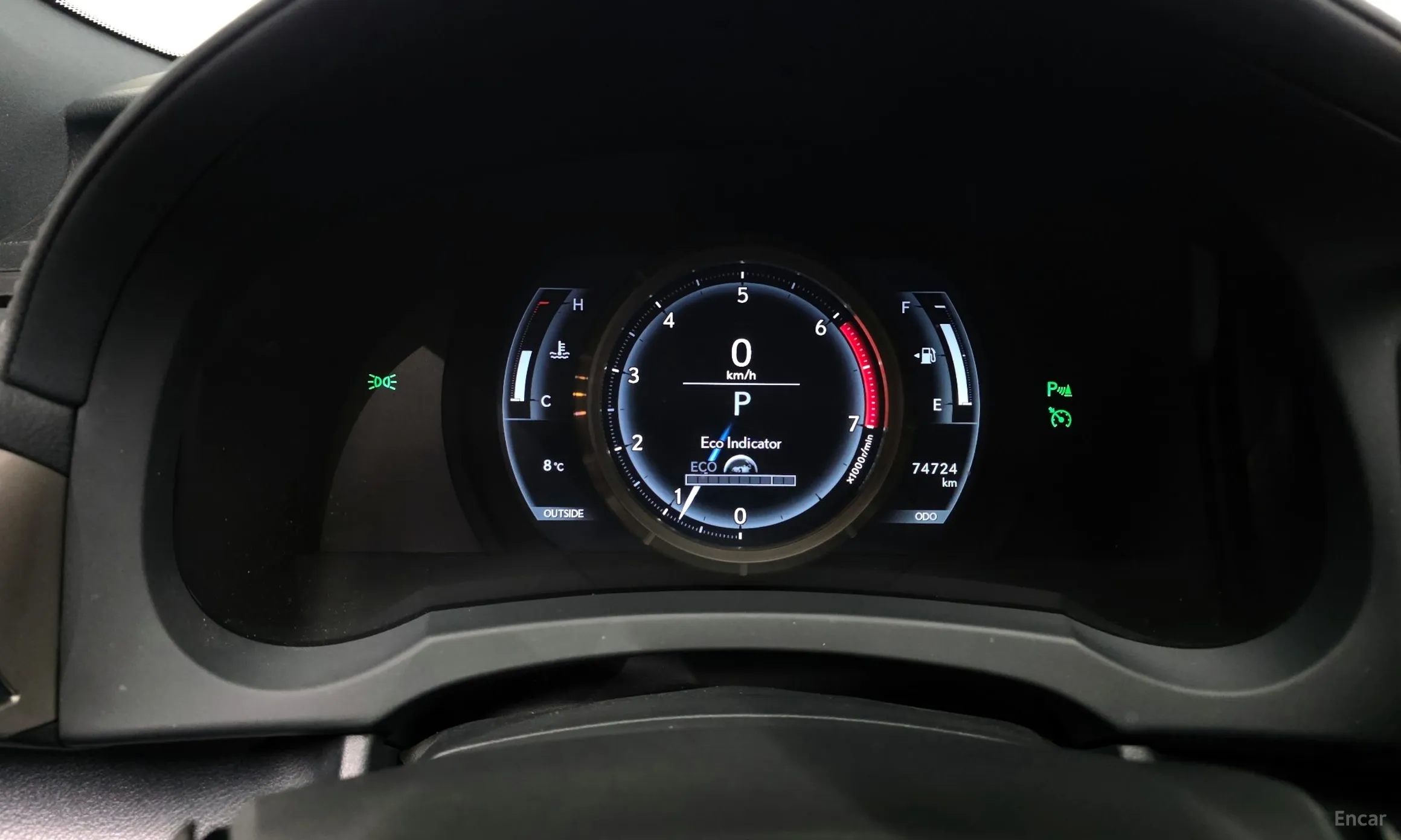 Lexus RC200t превью 8