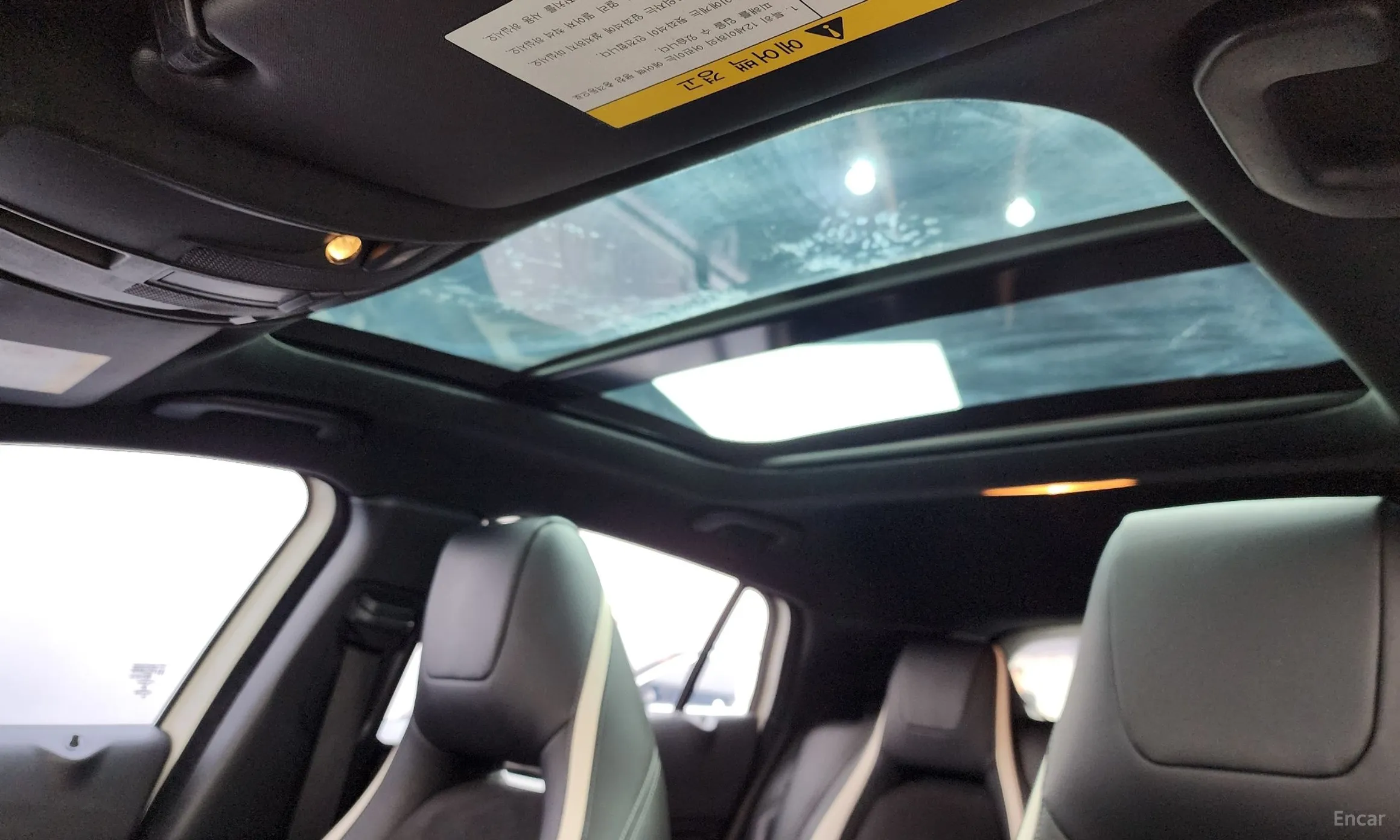Infiniti Q30 превью 19