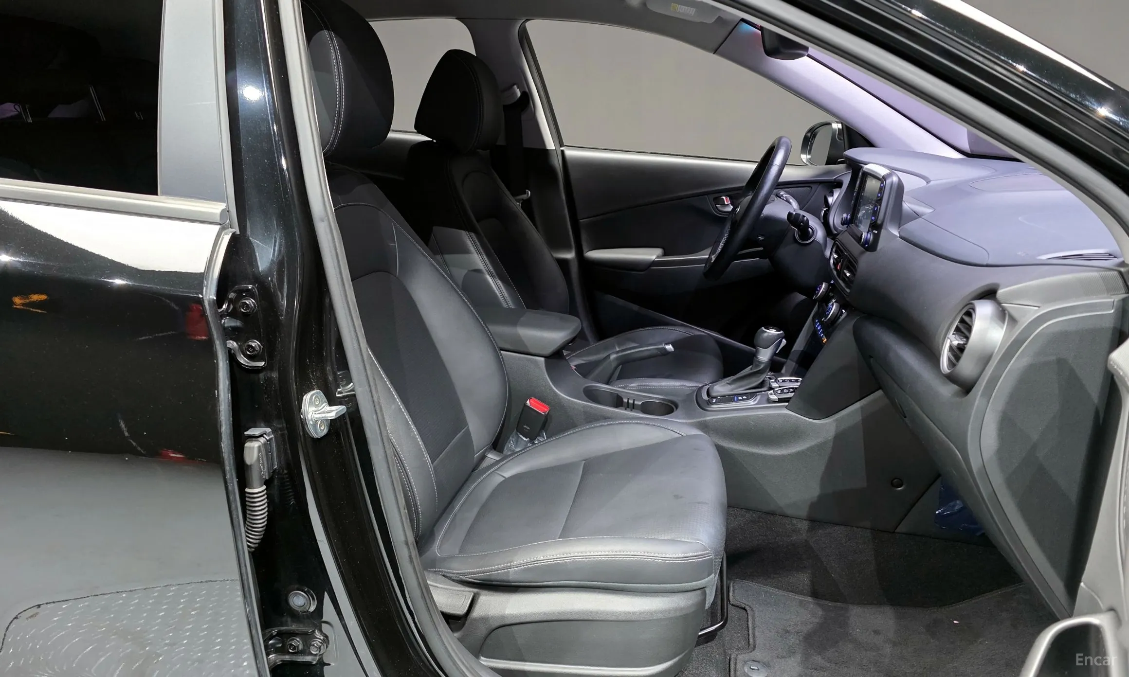 Hyundai Kona превью 11