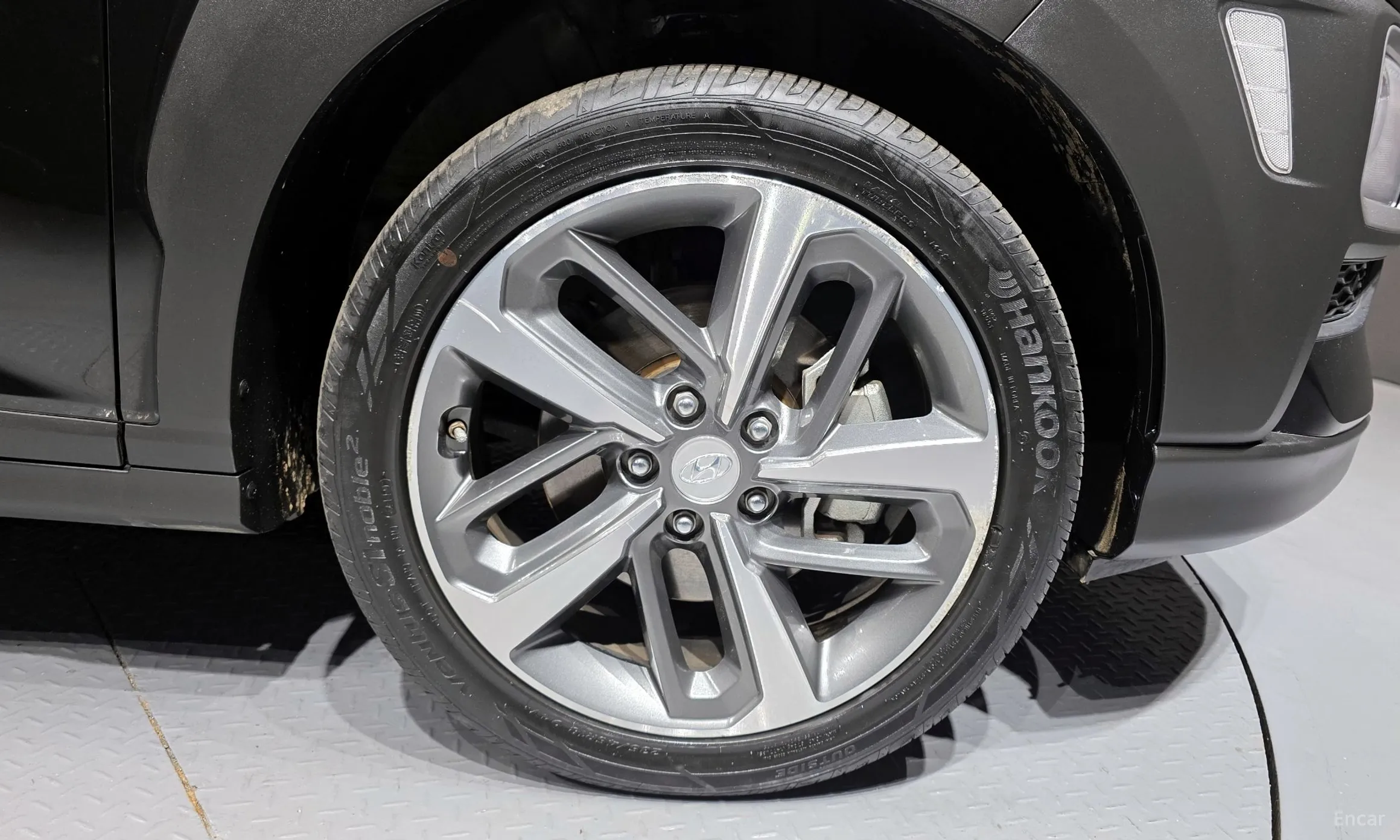 Hyundai Kona превью 5