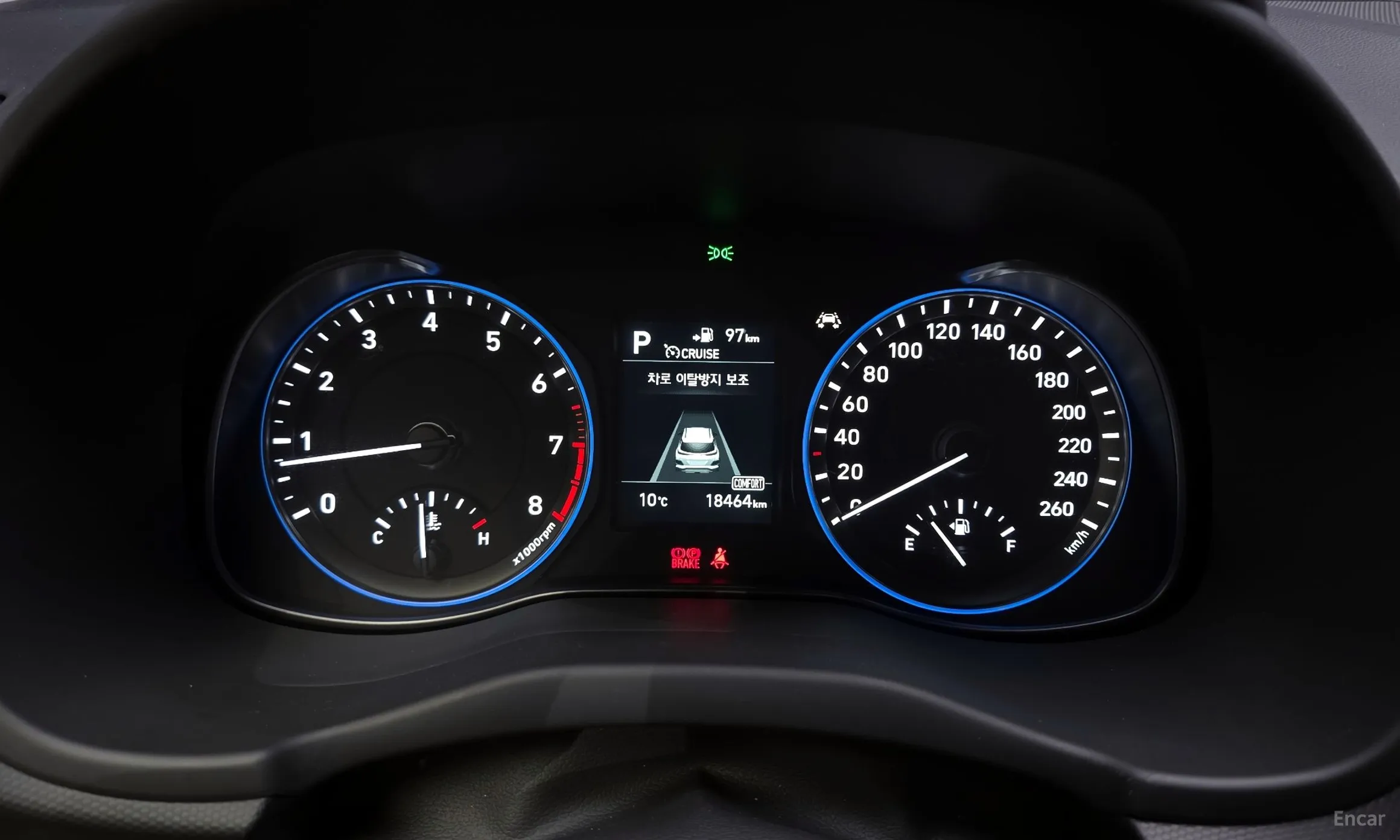 Hyundai Kona превью 8