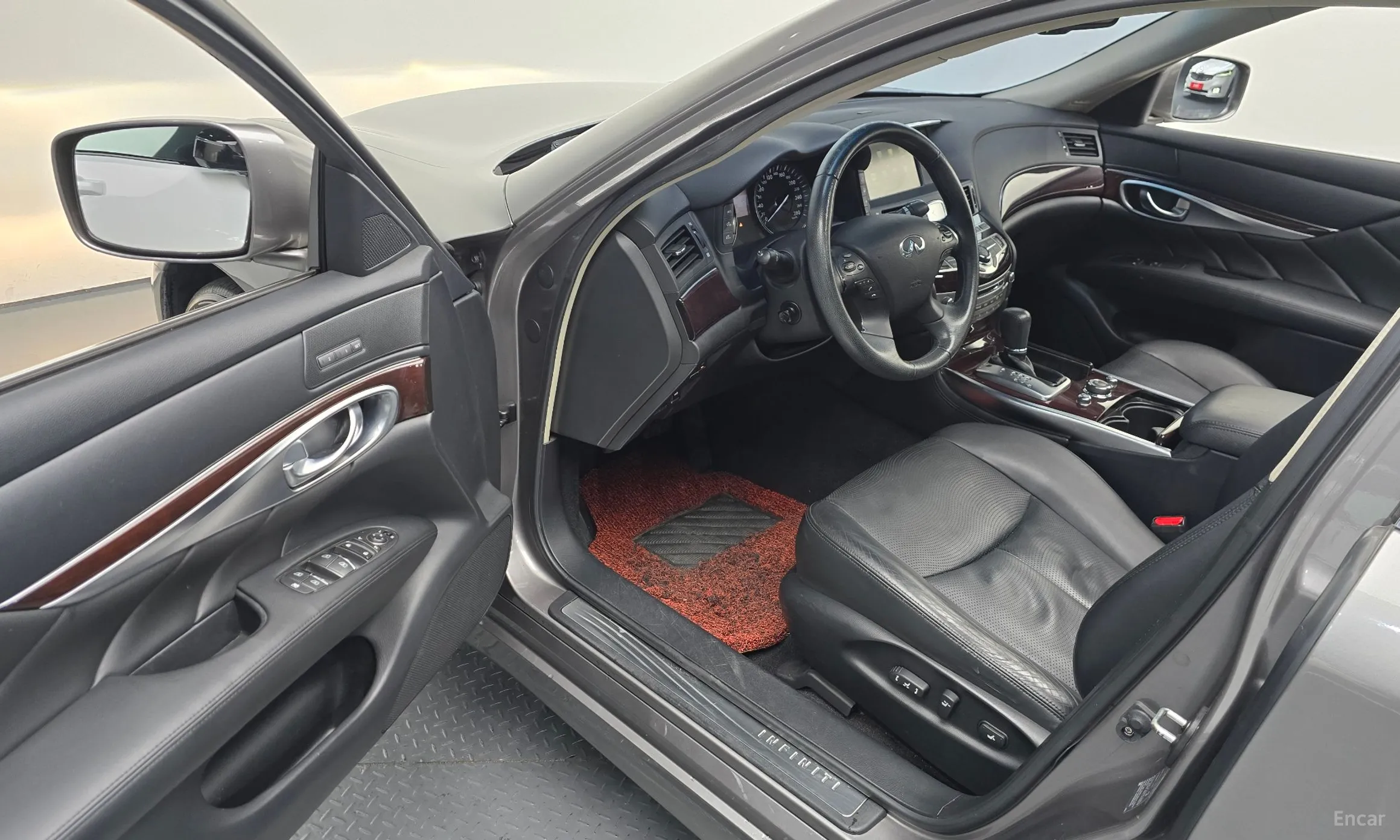 Infiniti M37 превью 11