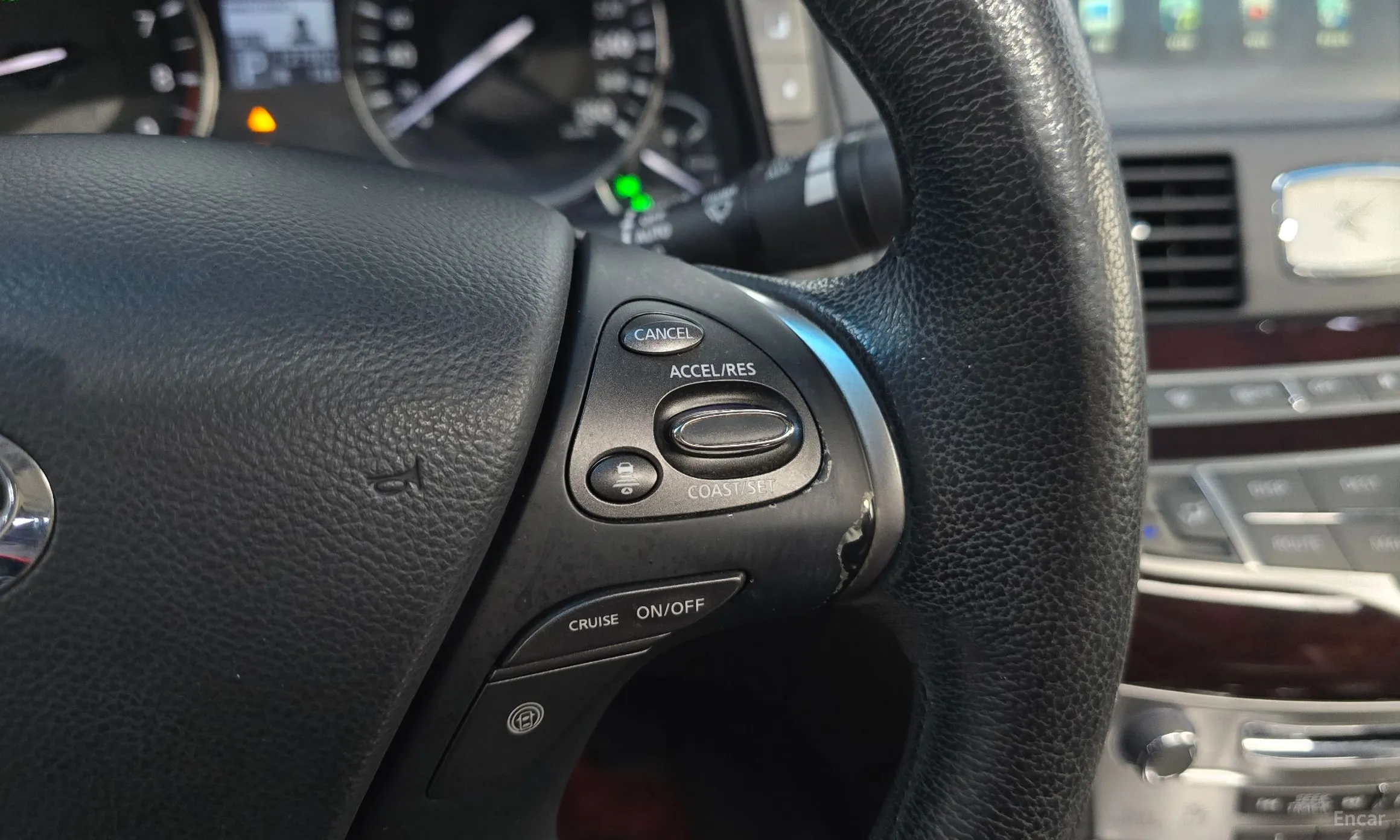 Infiniti M37 превью 19
