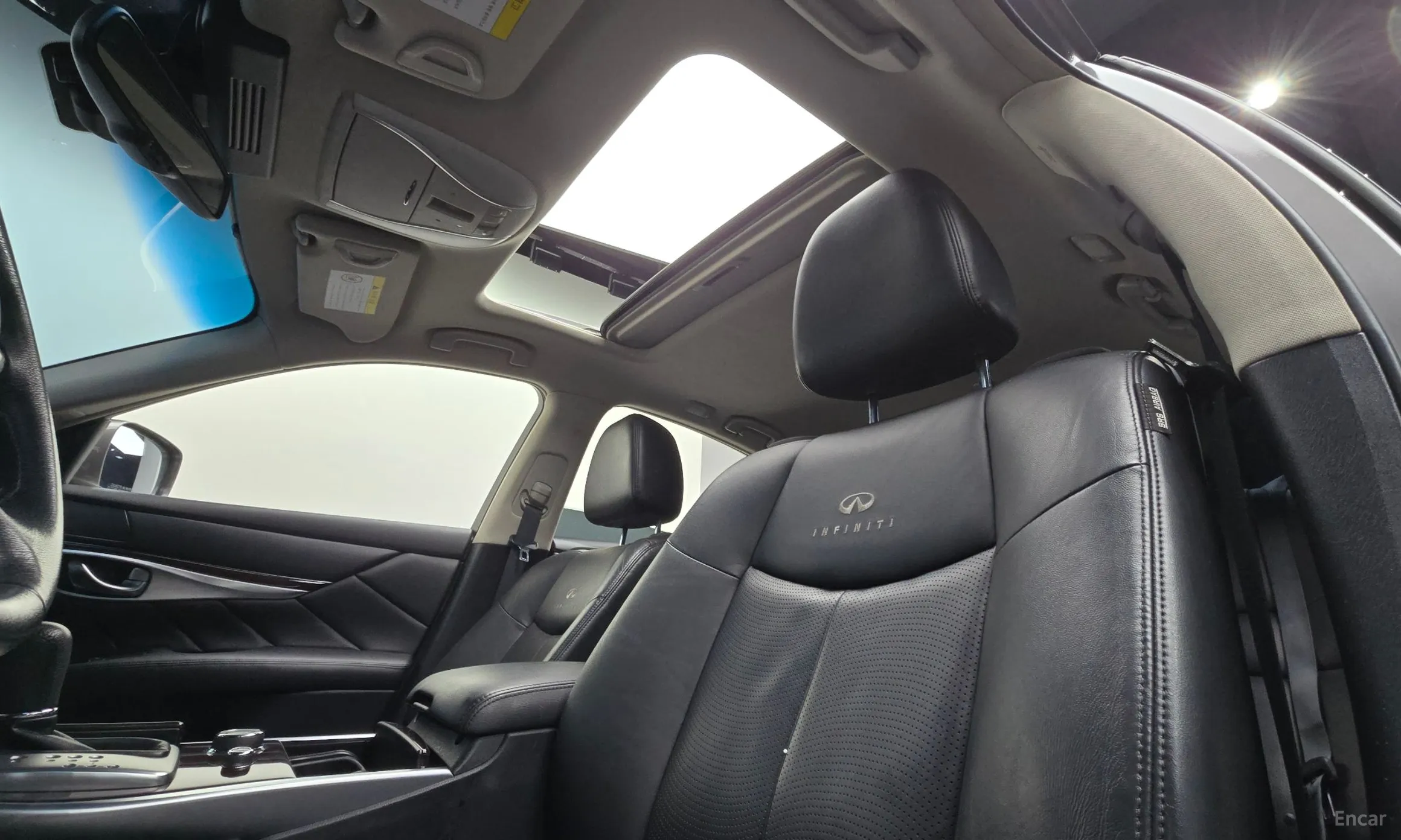 Infiniti M37 превью 20