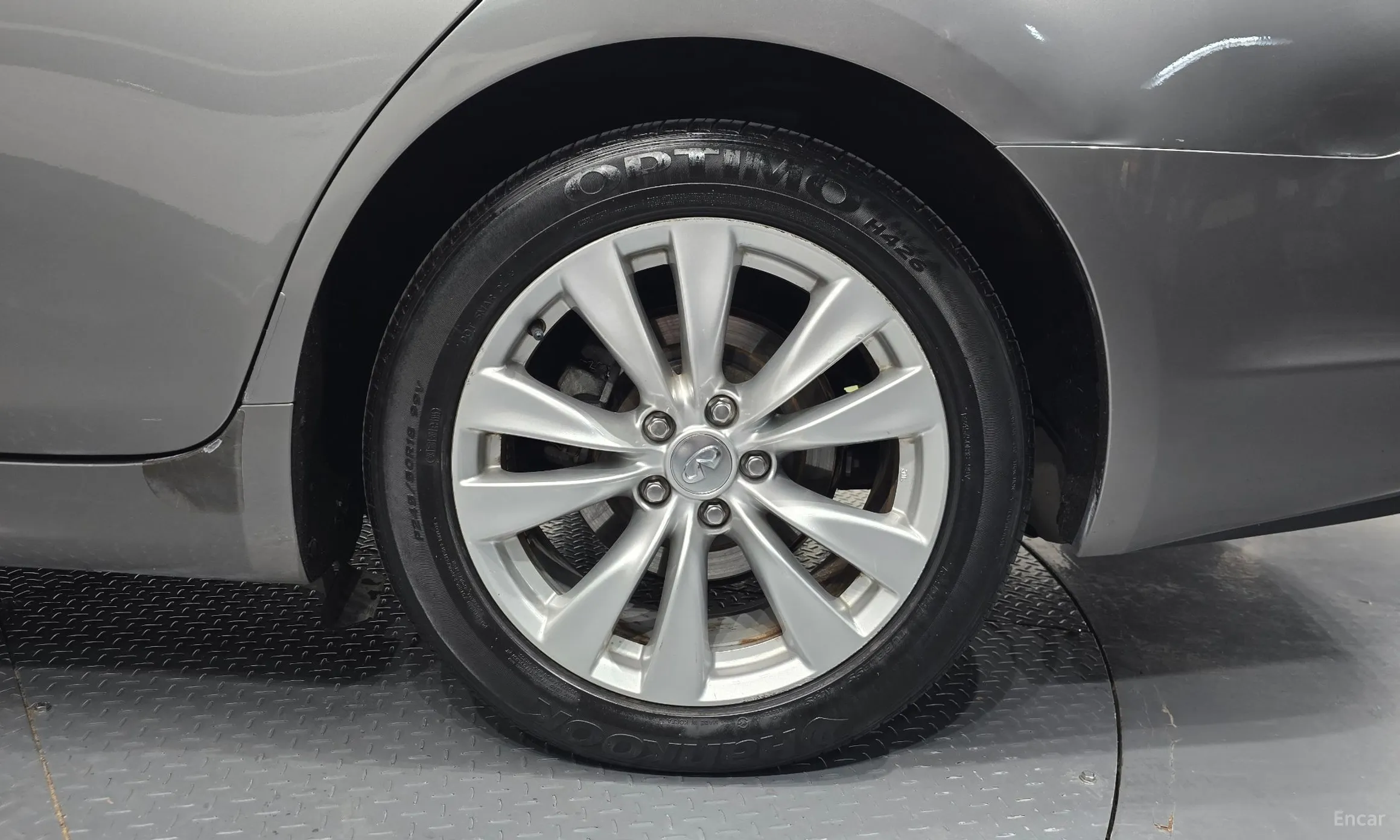 Infiniti M37 превью 5