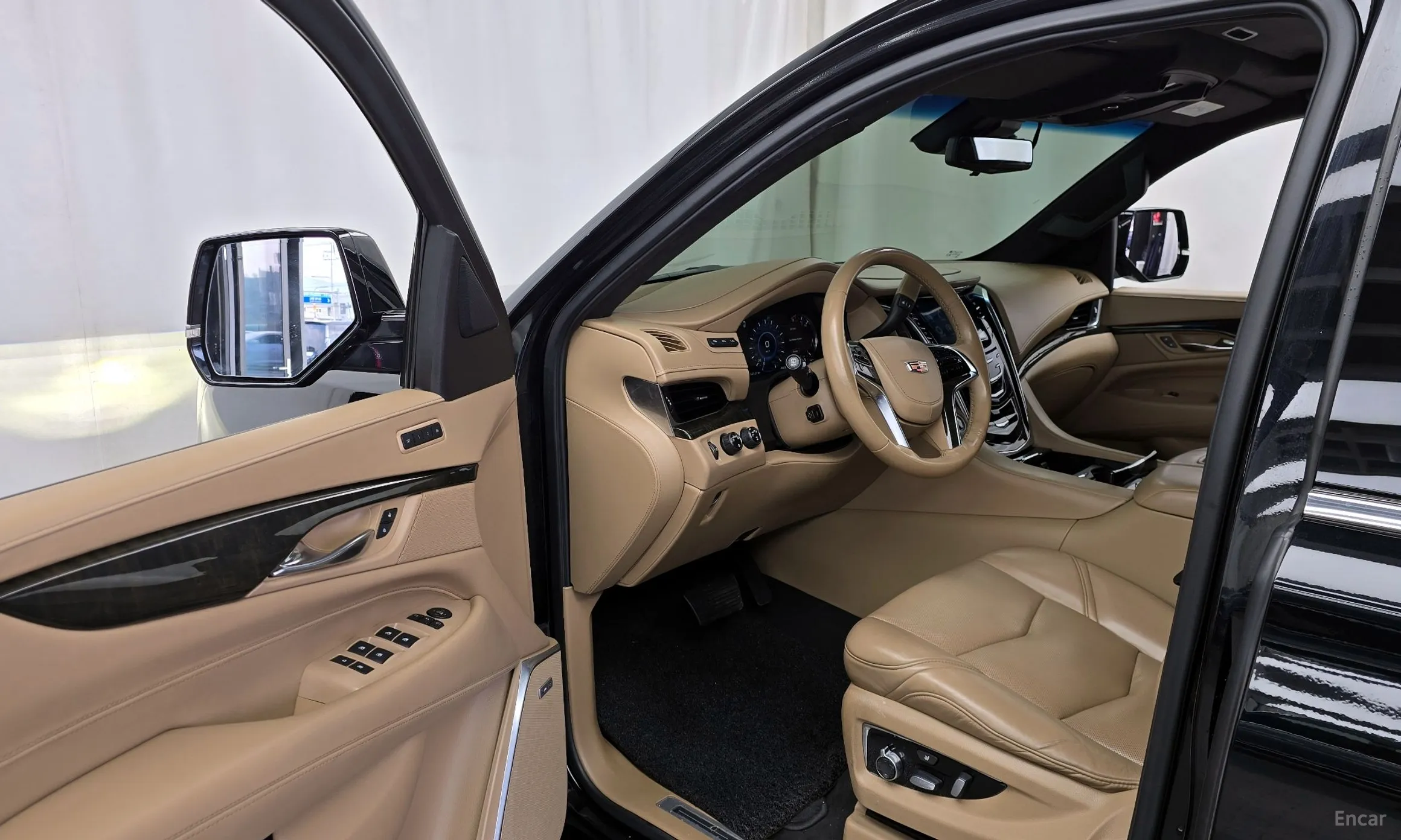 Cadillac Escalade превью 10