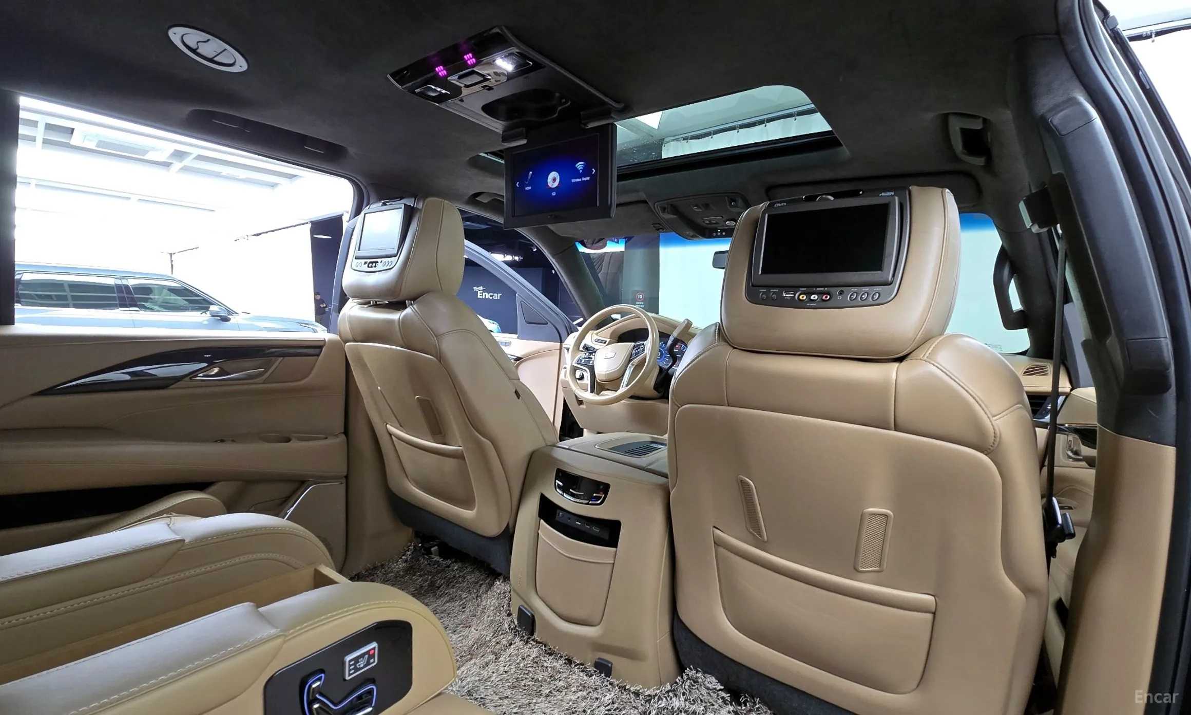 Cadillac Escalade превью 12