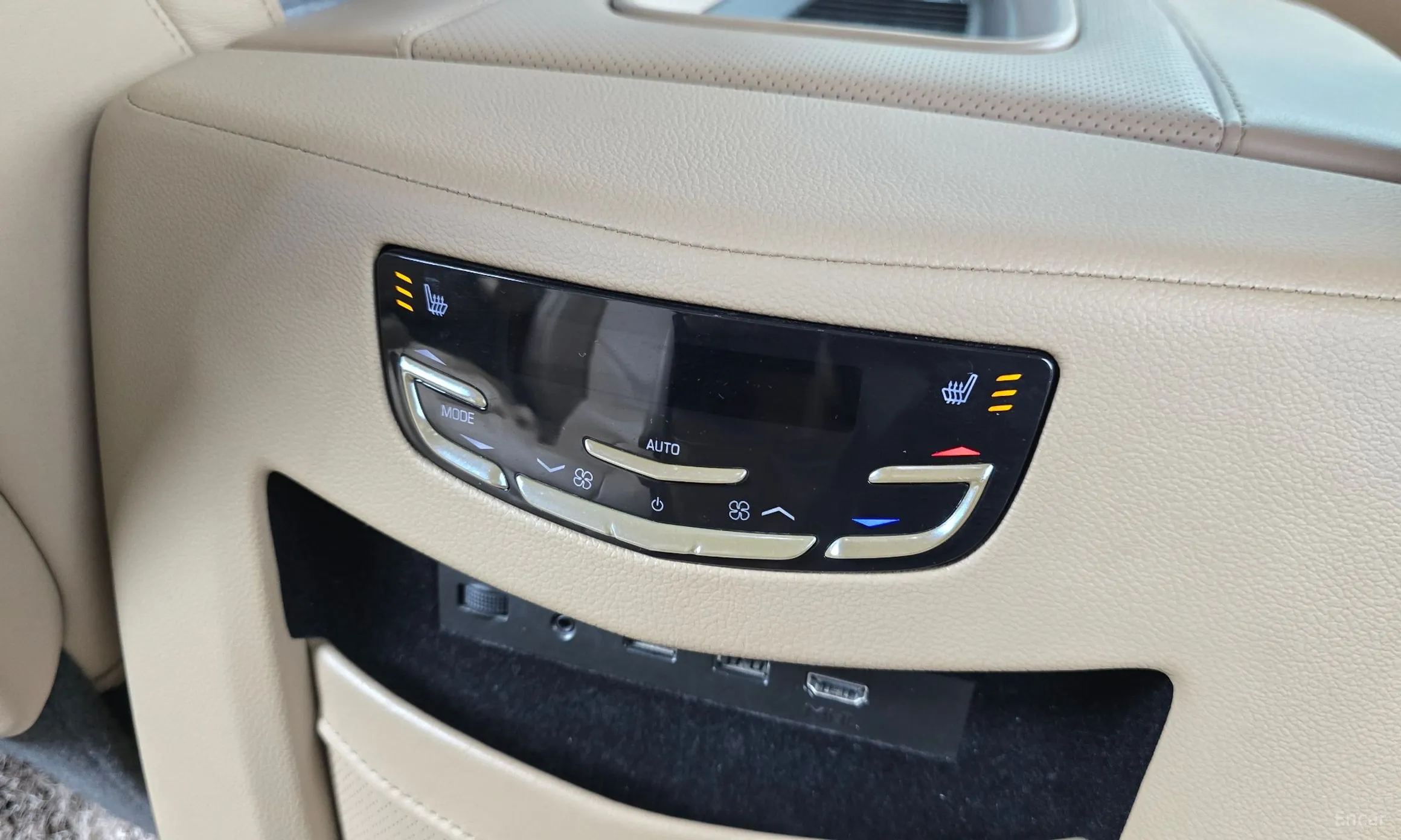 Cadillac Escalade превью 19