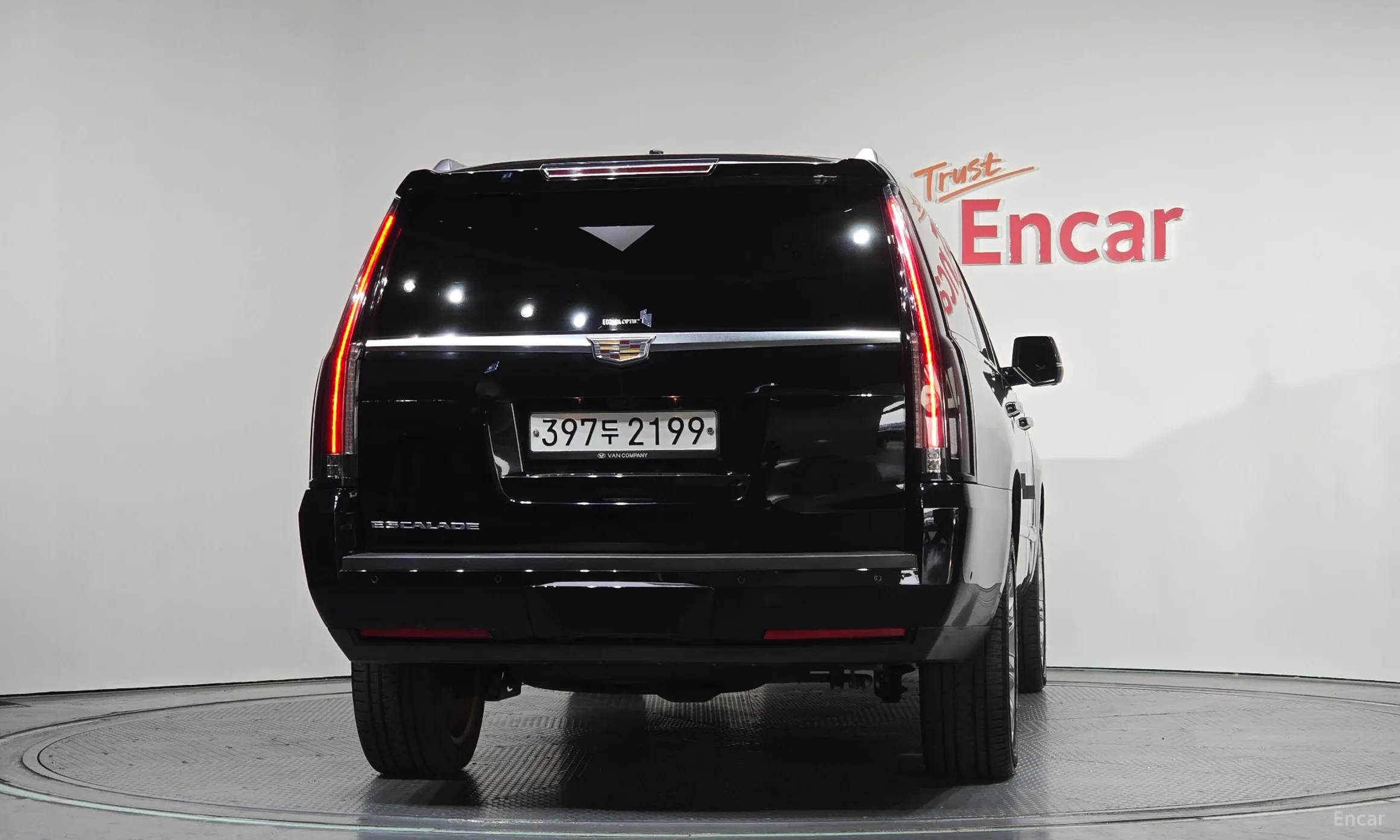 Cadillac Escalade превью 4