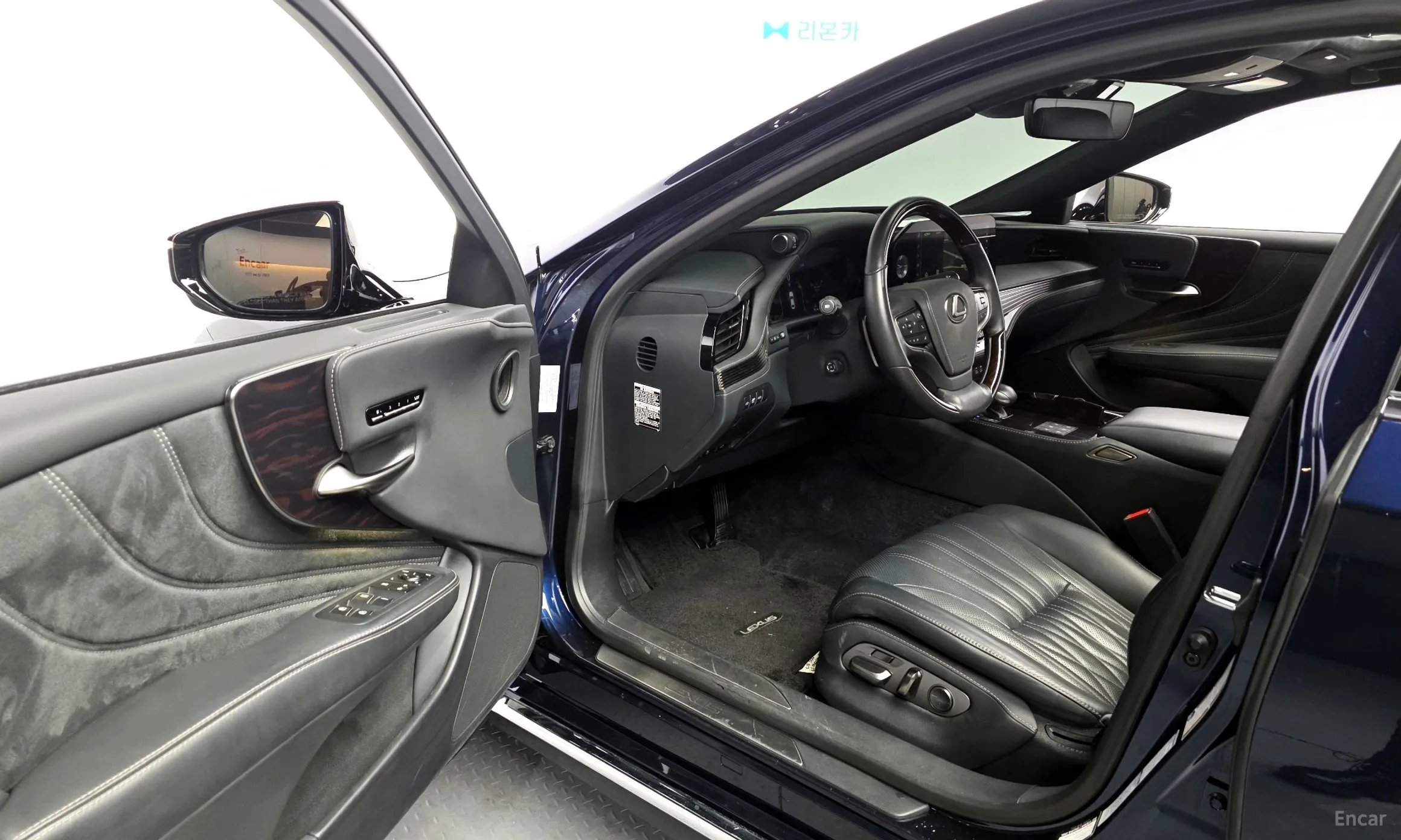 Lexus LS500h Gen 5 превью 10