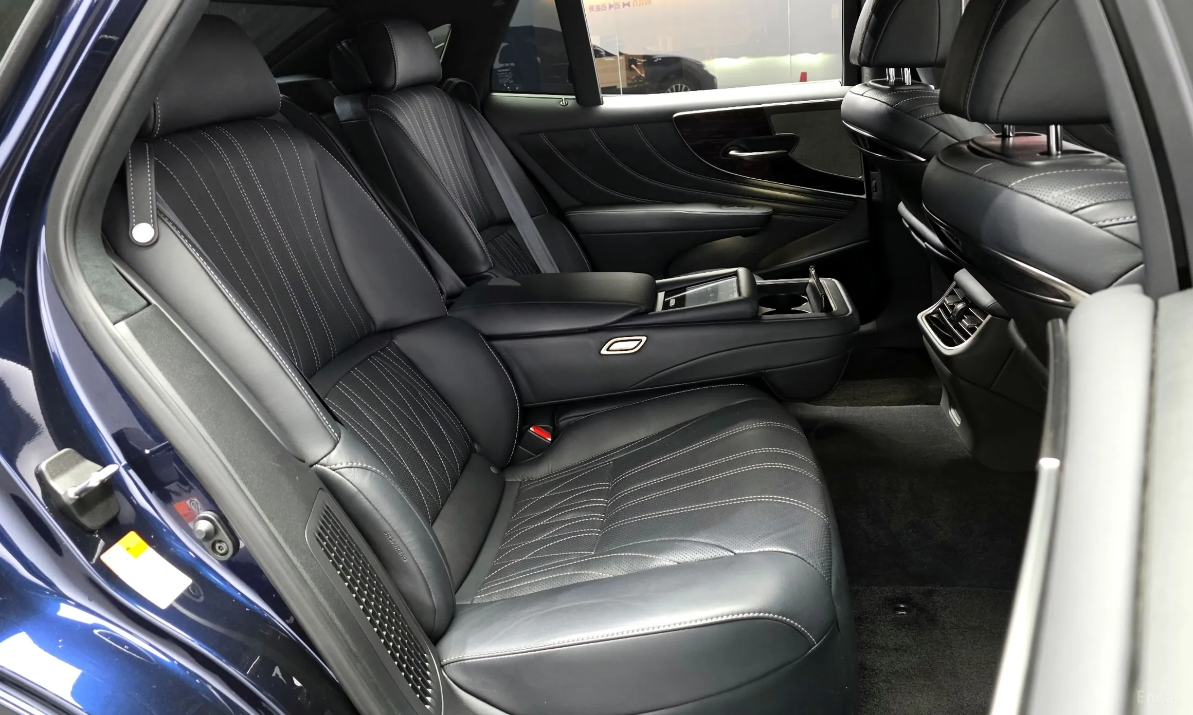 Lexus LS500h Gen 5 превью 12