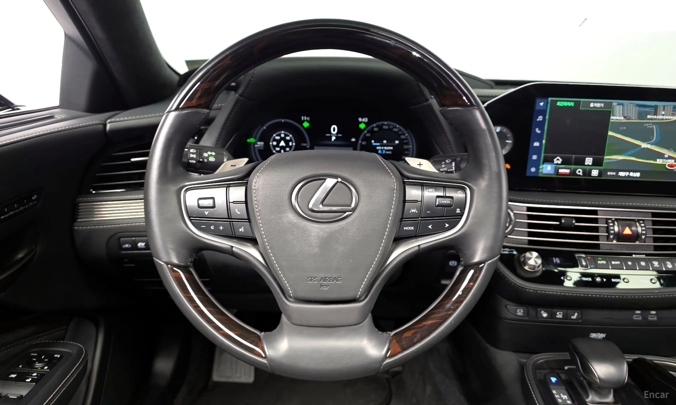 Lexus LS500h Gen 5 превью 13