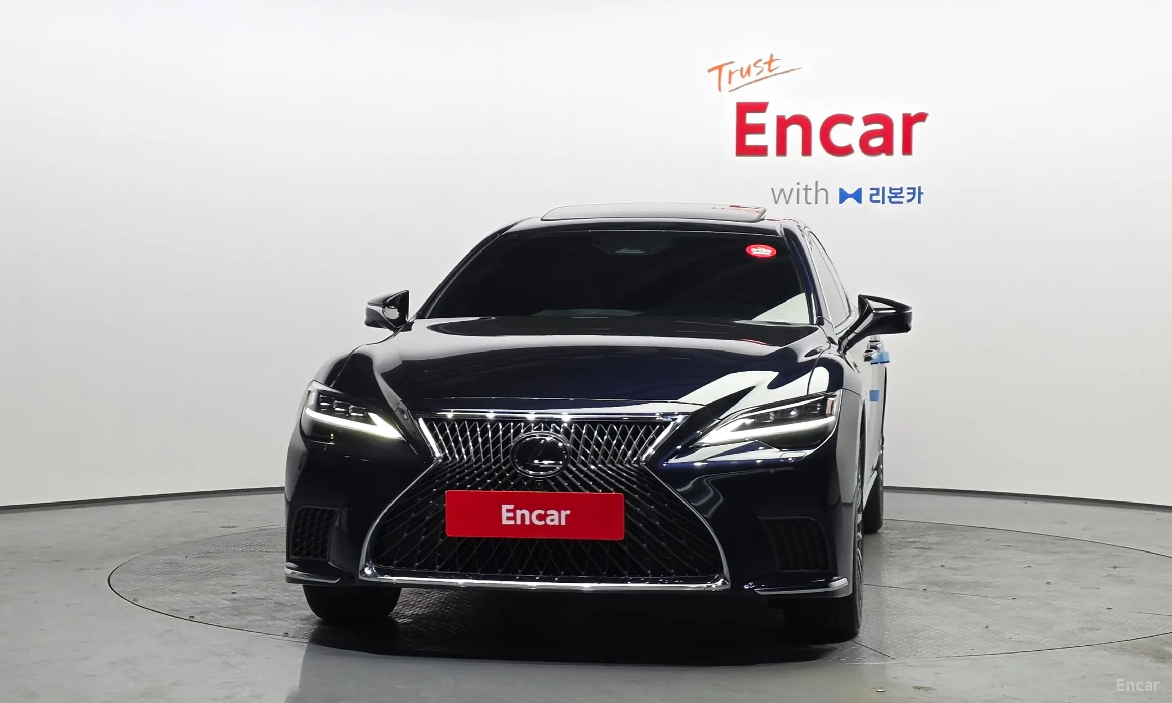 Lexus LS500h Gen 5 превью 3