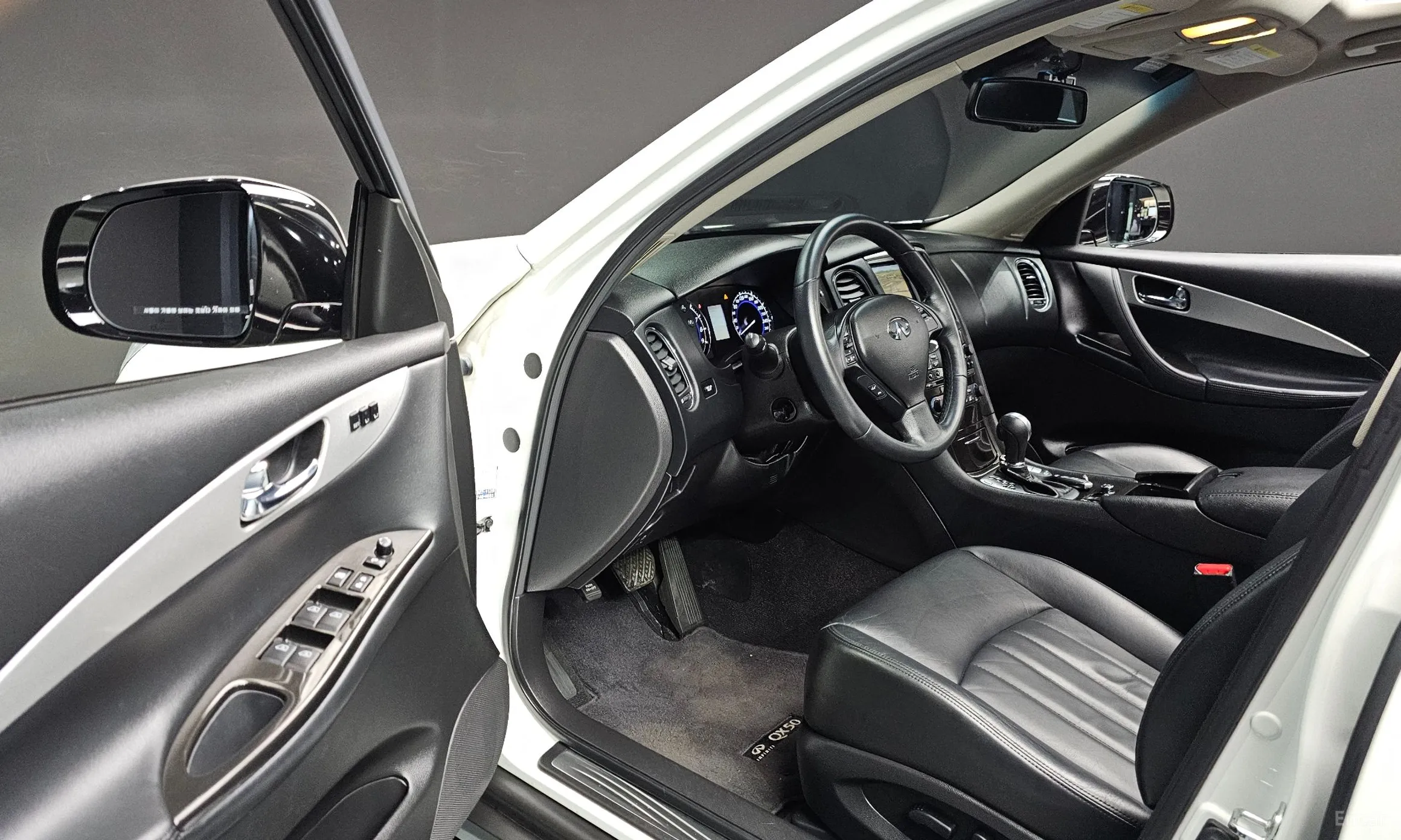 Infiniti QX50 превью 11