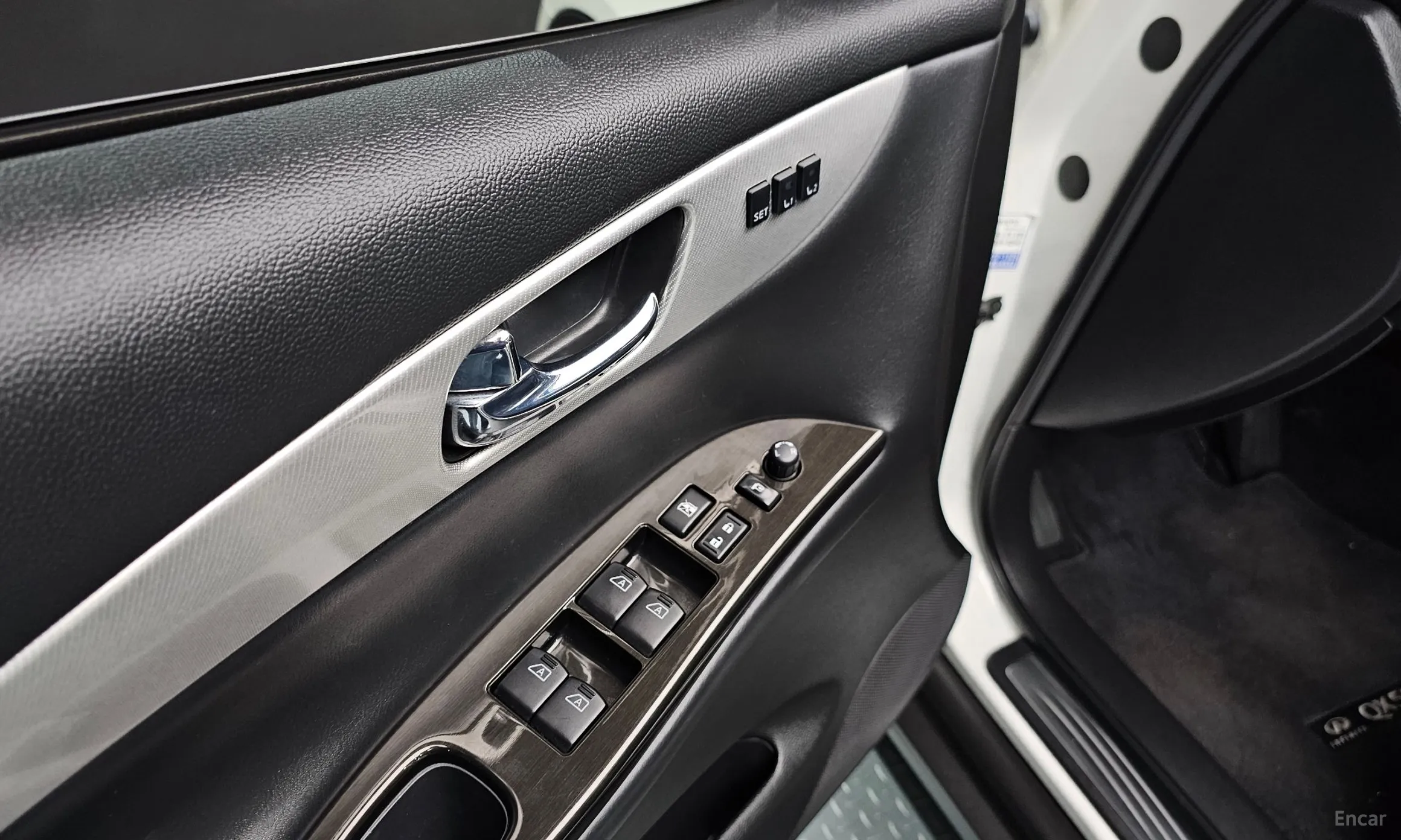 Infiniti QX50 превью 17