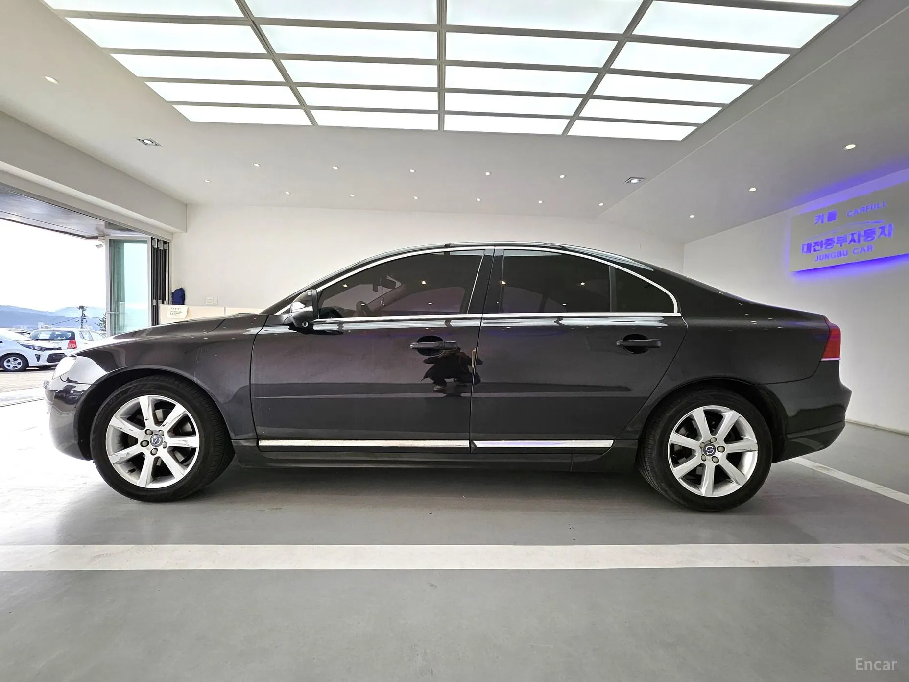 Volvo S80 превью 4