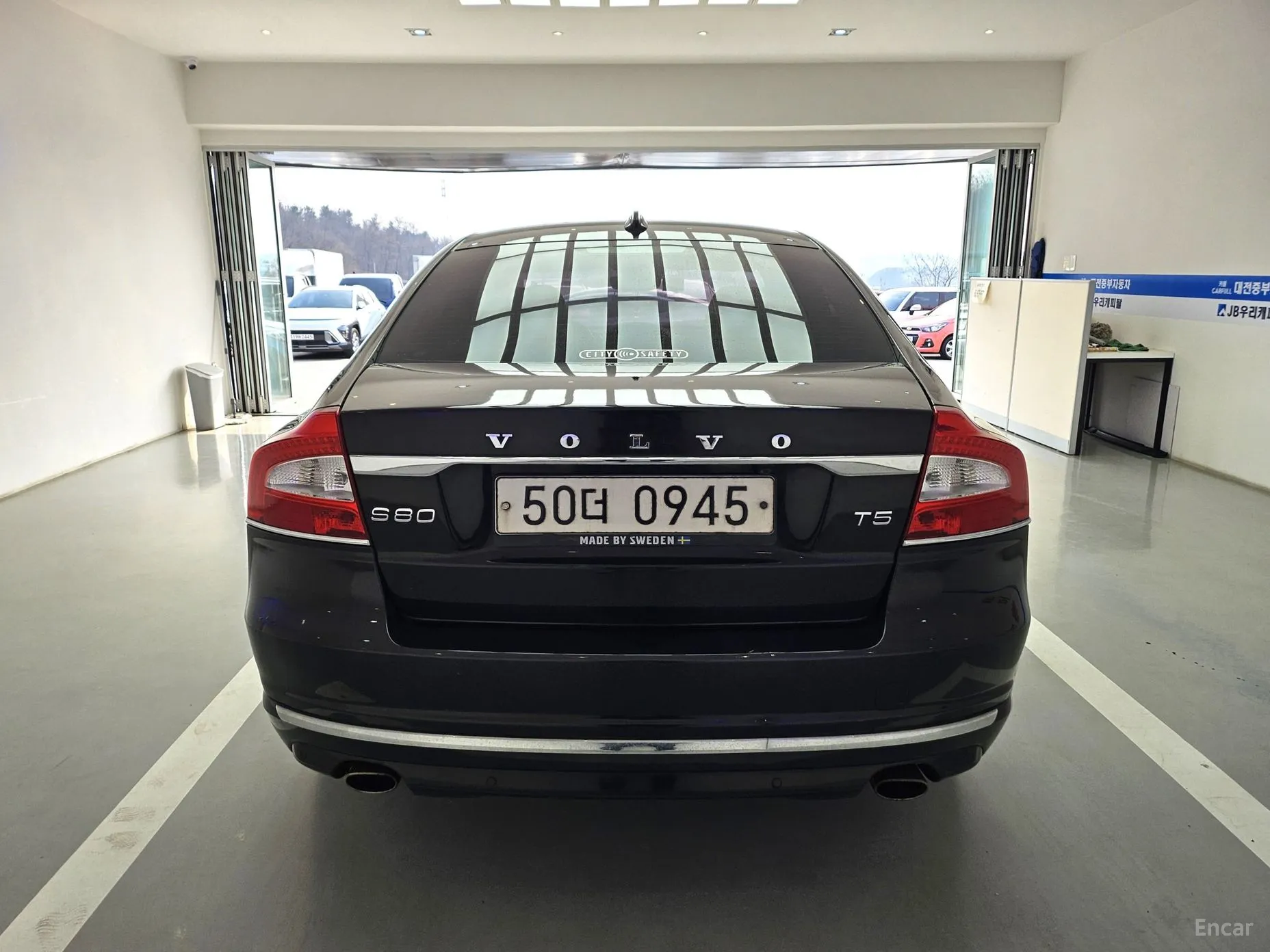 Volvo S80 превью 6