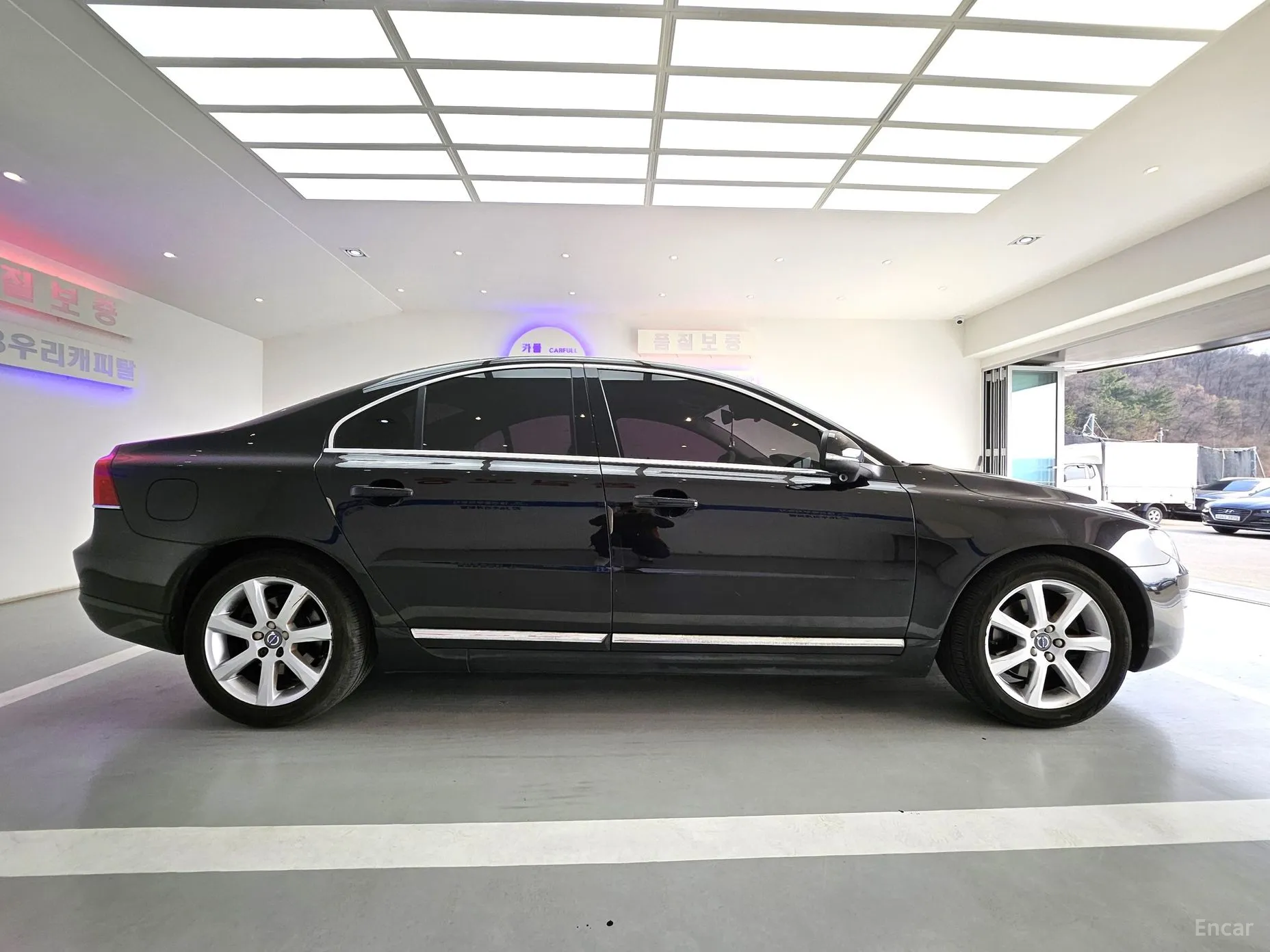 Volvo S80 превью 8