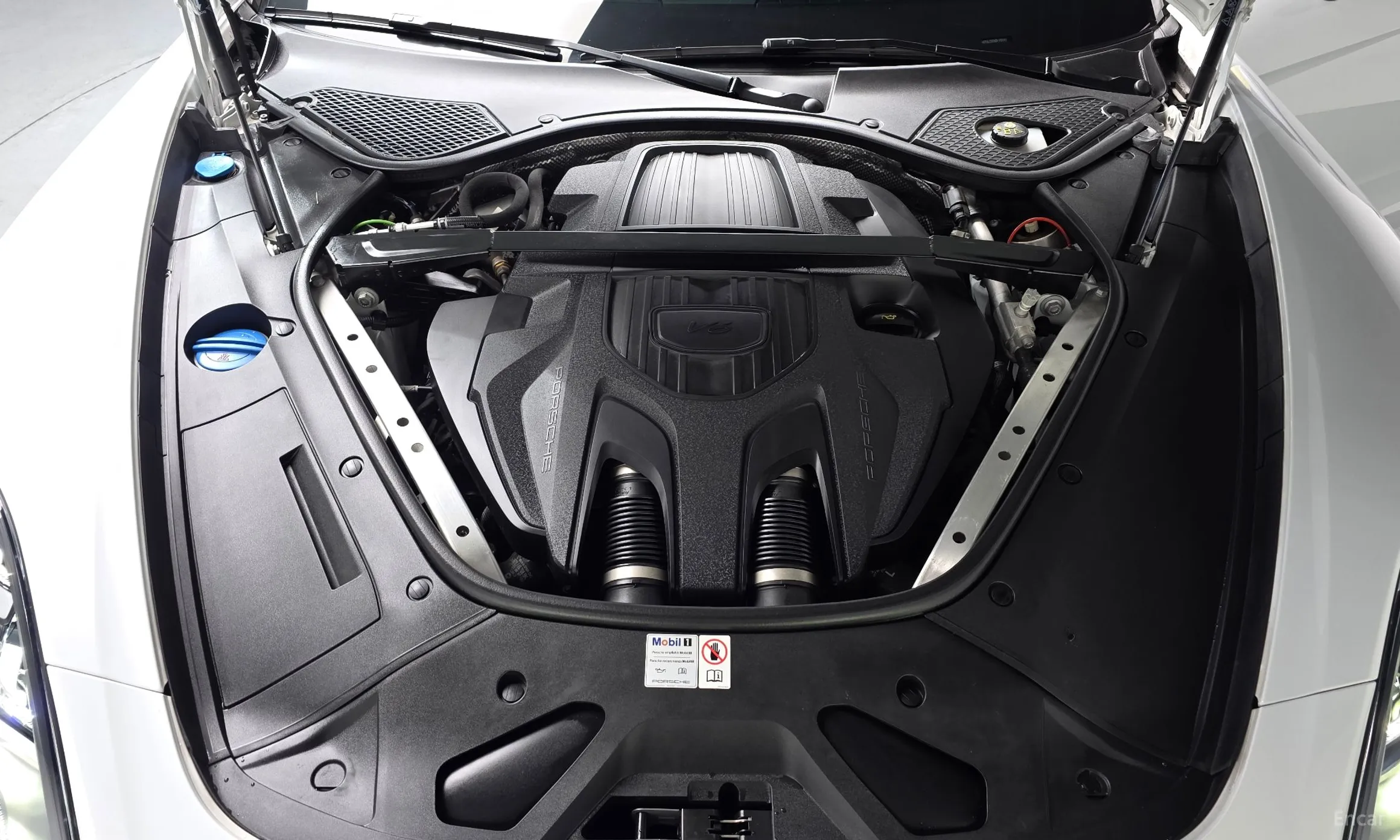 Porsche Panamera (971) превью 6