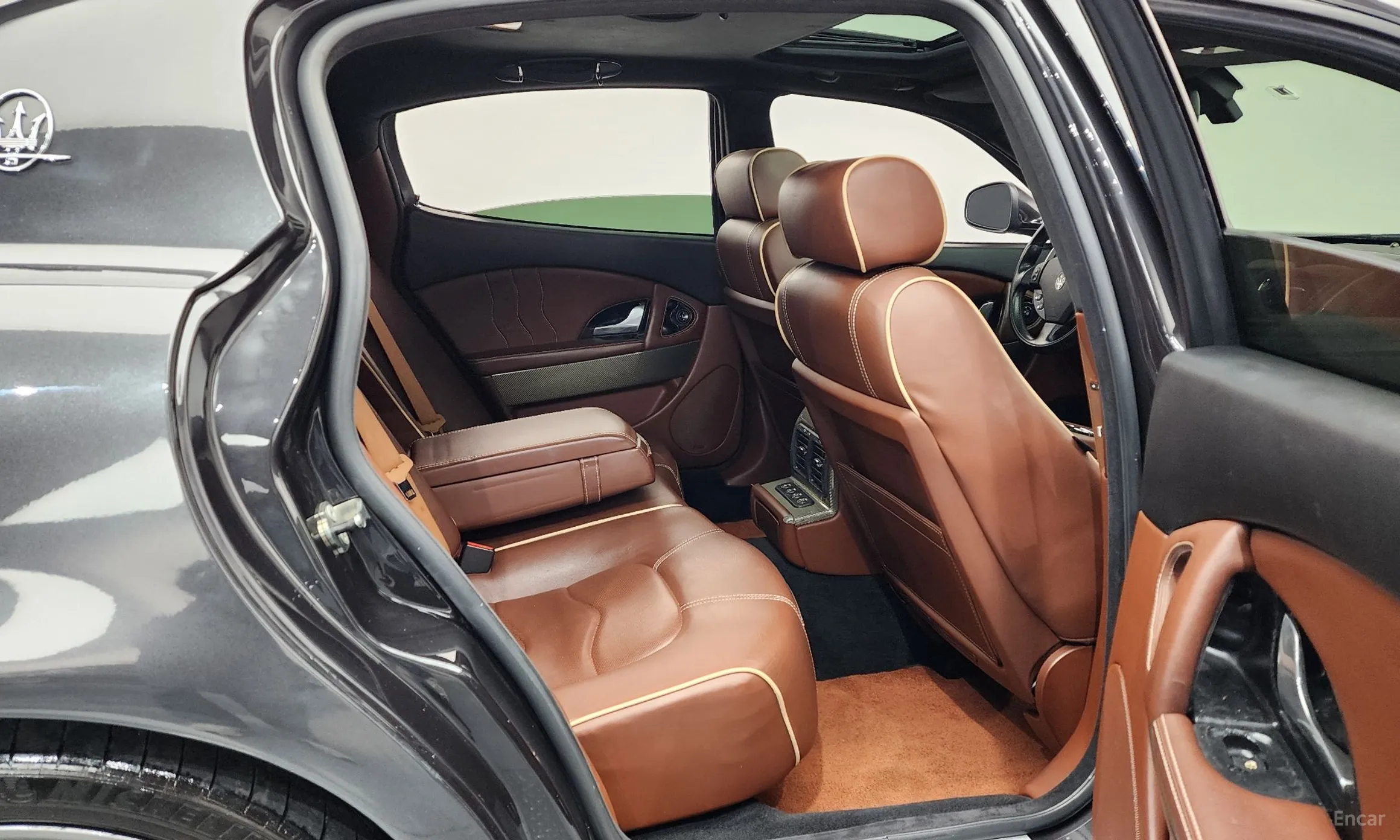 Maserati Quattroporte превью 12