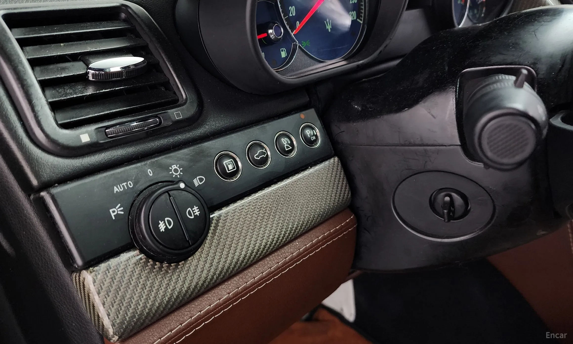 Maserati Quattroporte превью 16
