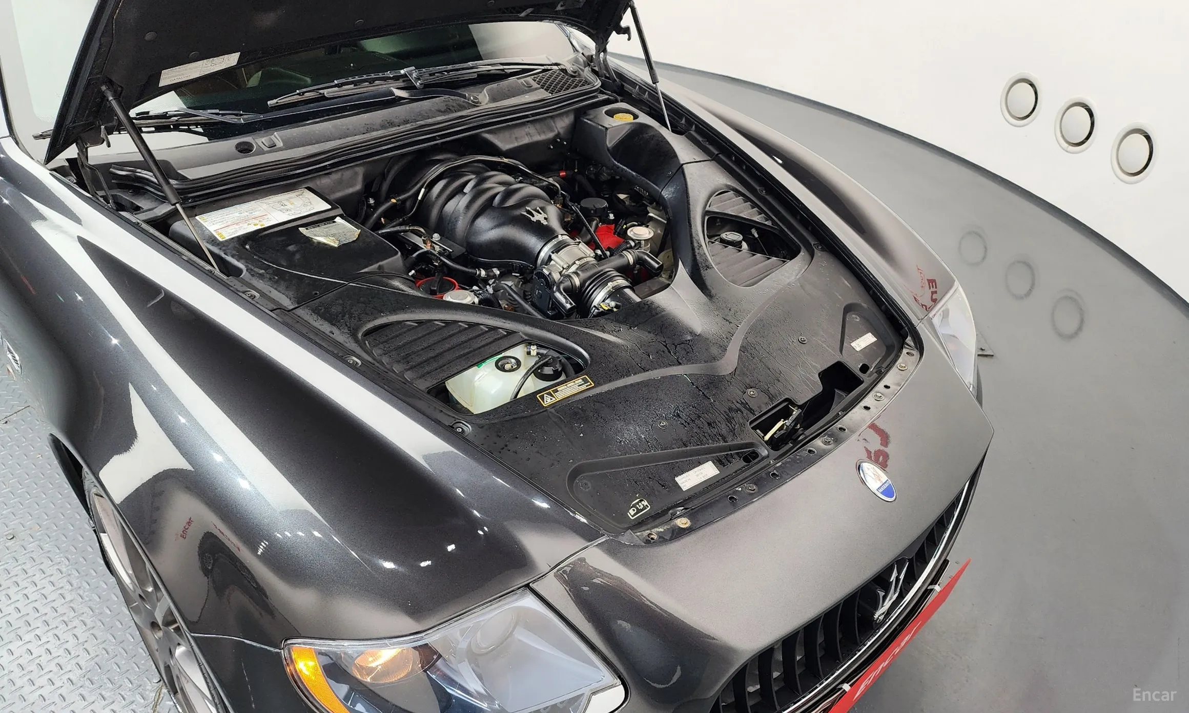 Maserati Quattroporte превью 6