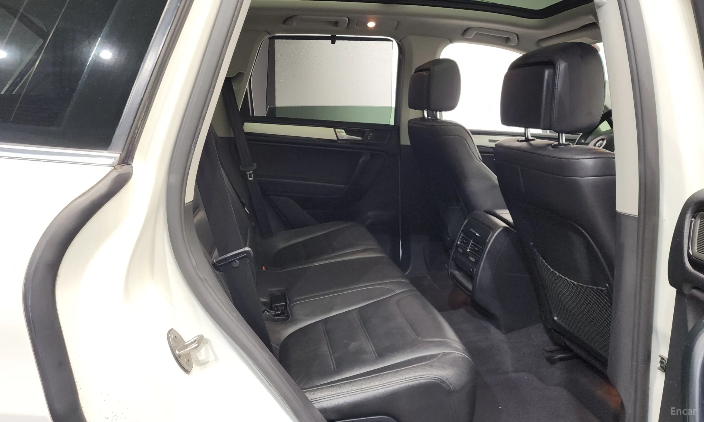 Volkswagen New Touareg превью 12