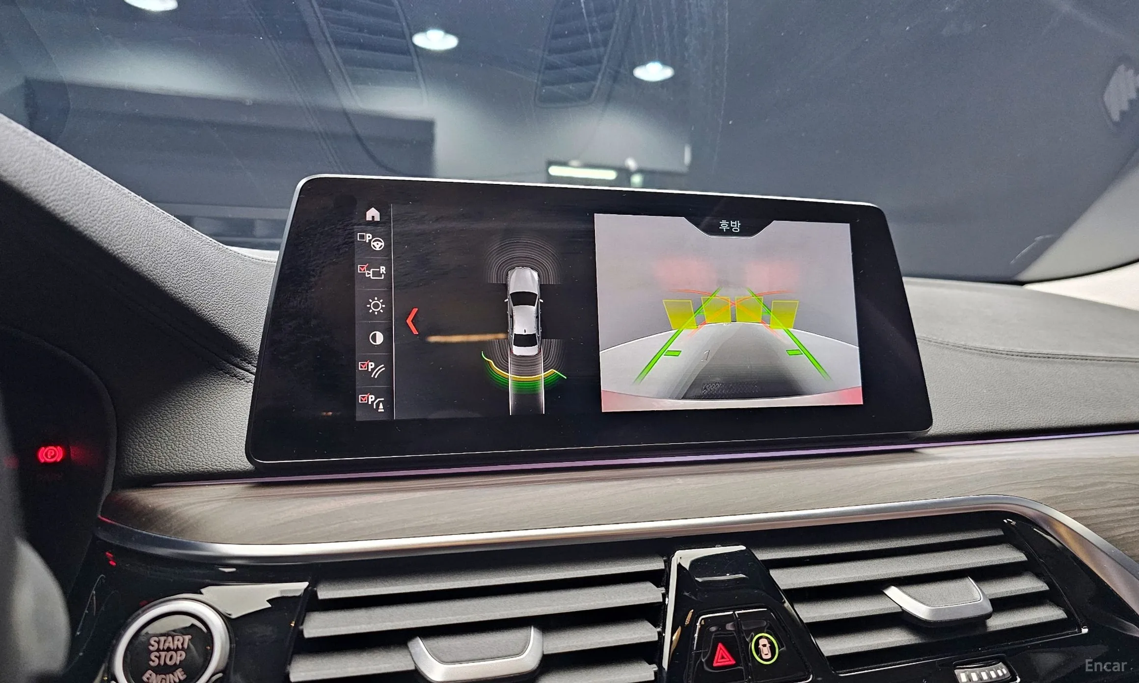 BMW 5 Series (G30) превью 15