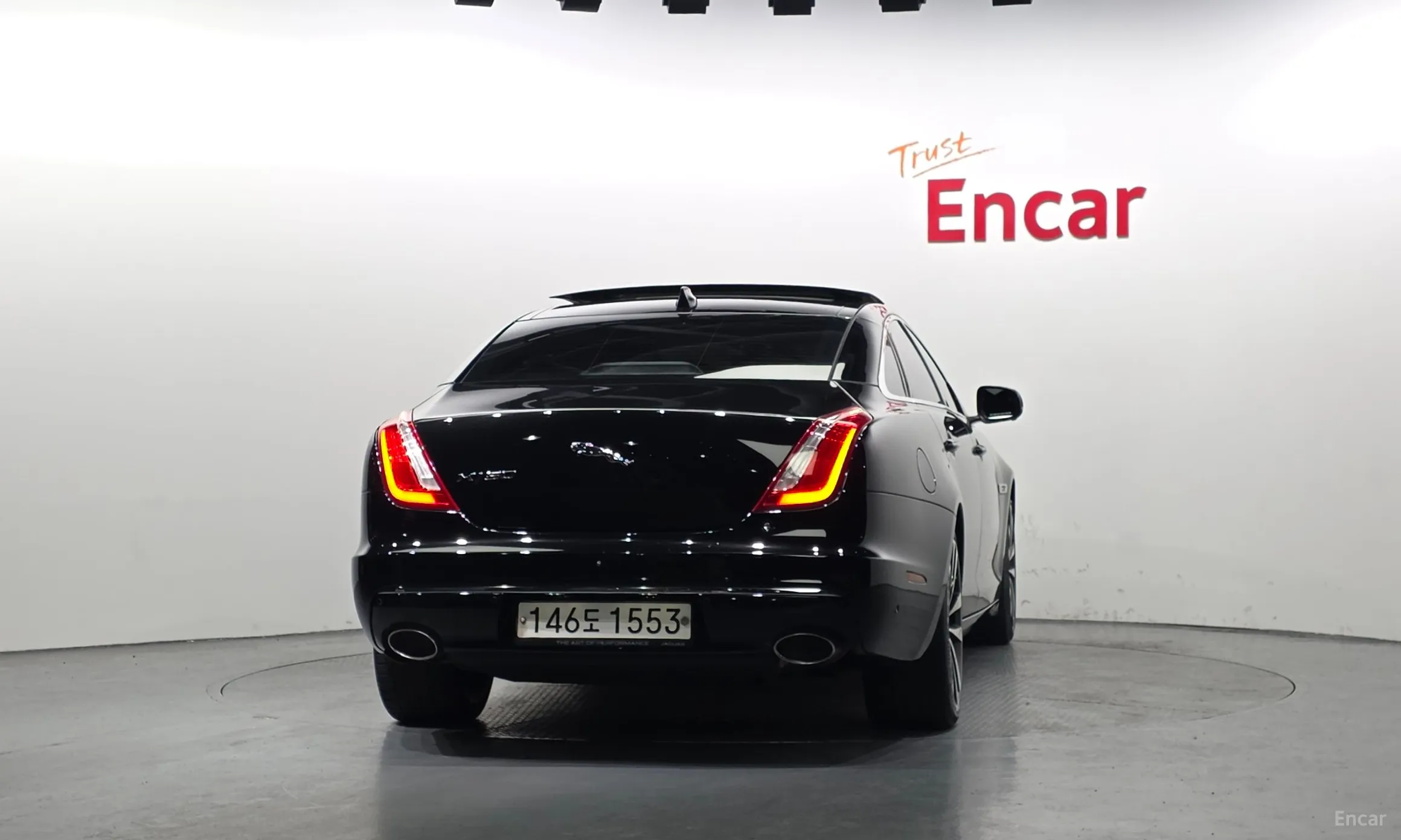 Jaguar All New XJ превью 4