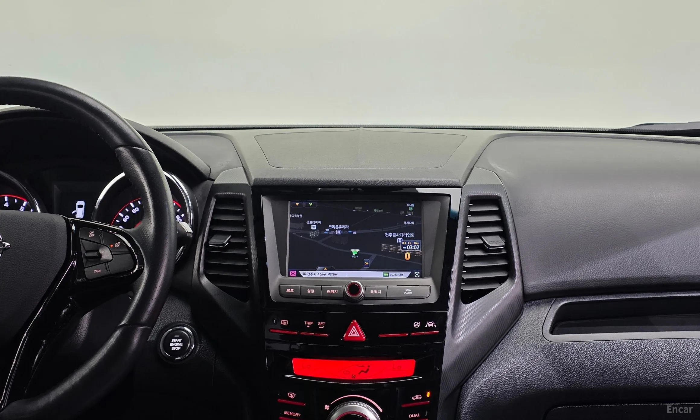 KG Mobility (SsangYong) Tivoli Air превью 15