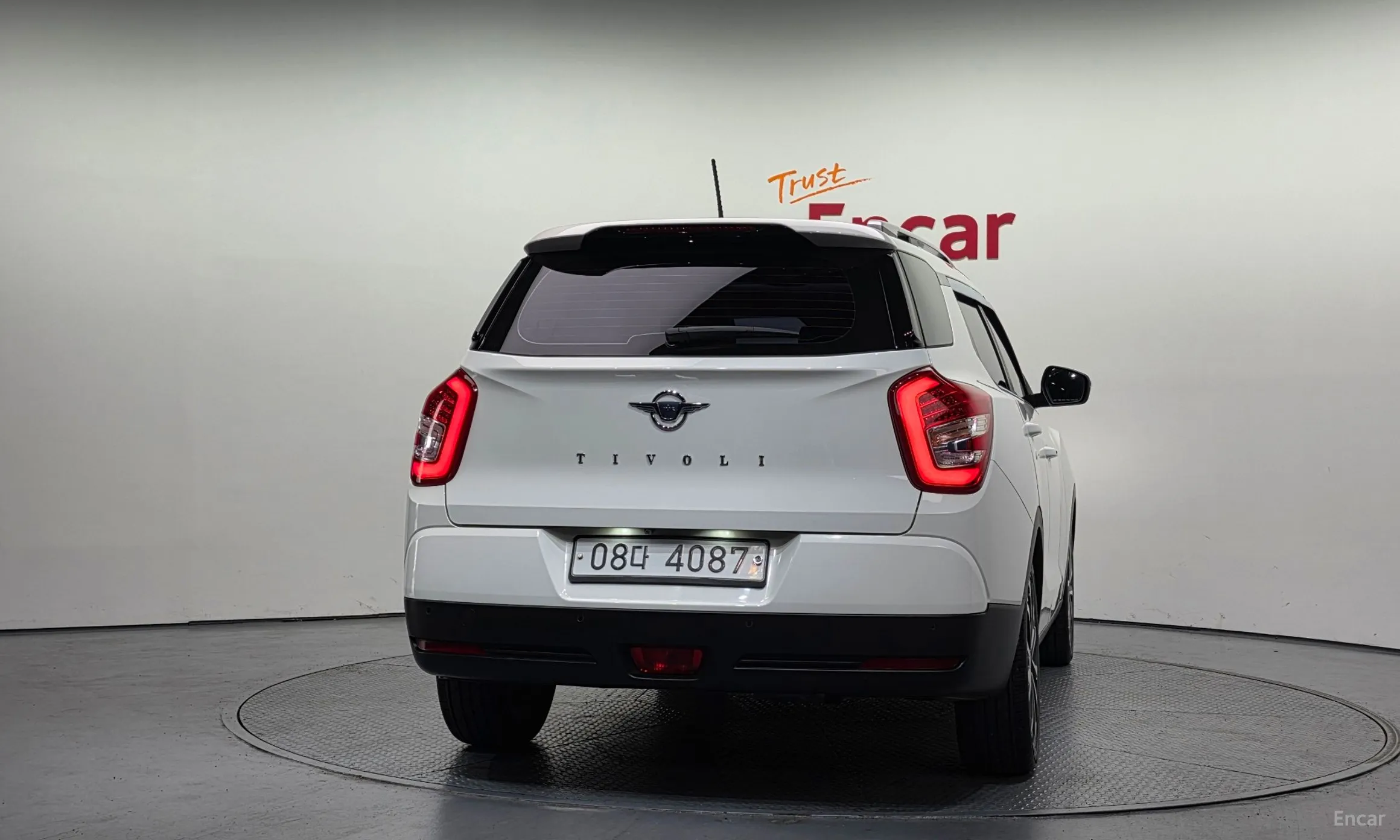 KG Mobility (SsangYong) Tivoli Air превью 4