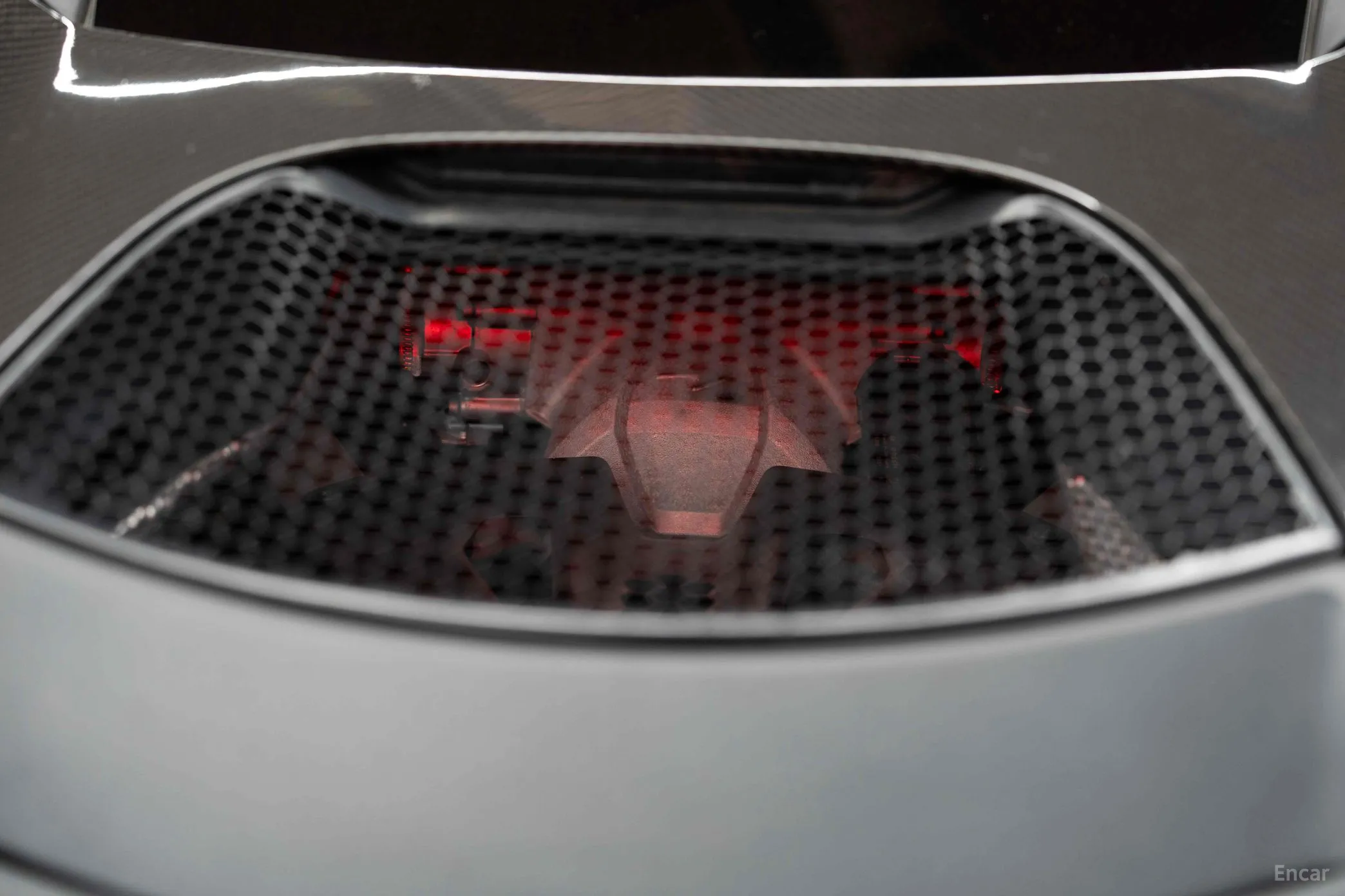 McLaren 720S превью 10