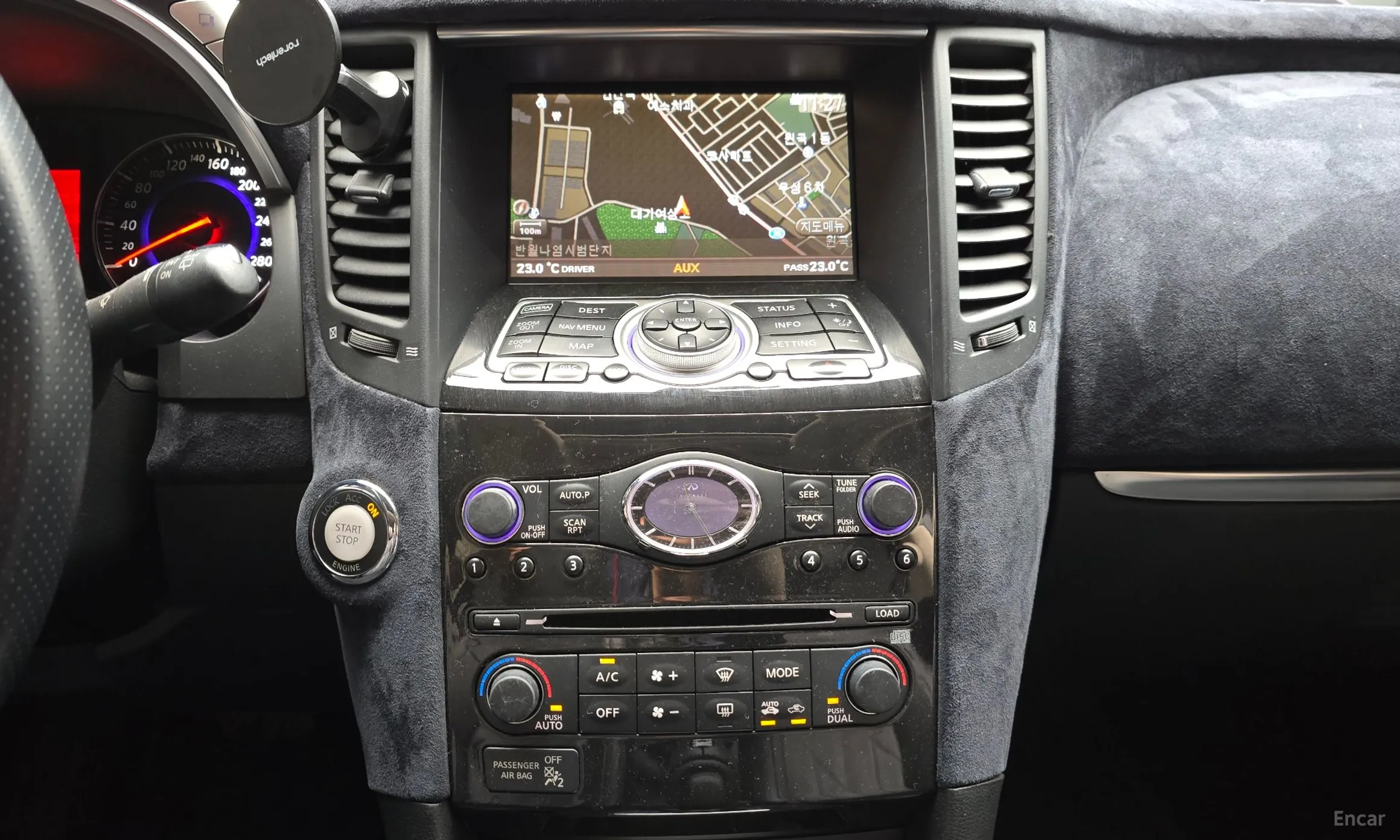 Infiniti FX35 превью 17