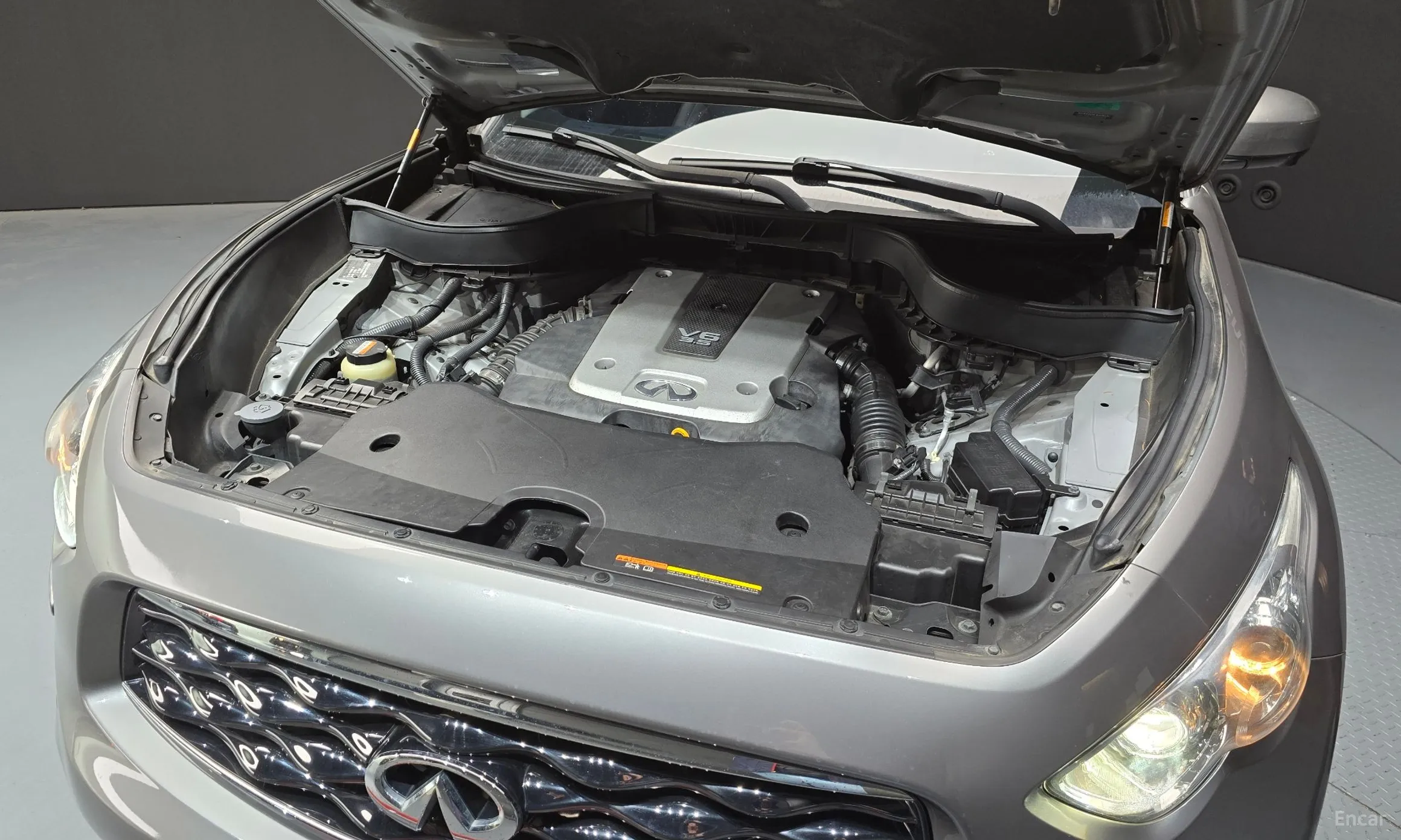 Infiniti FX35 превью 6
