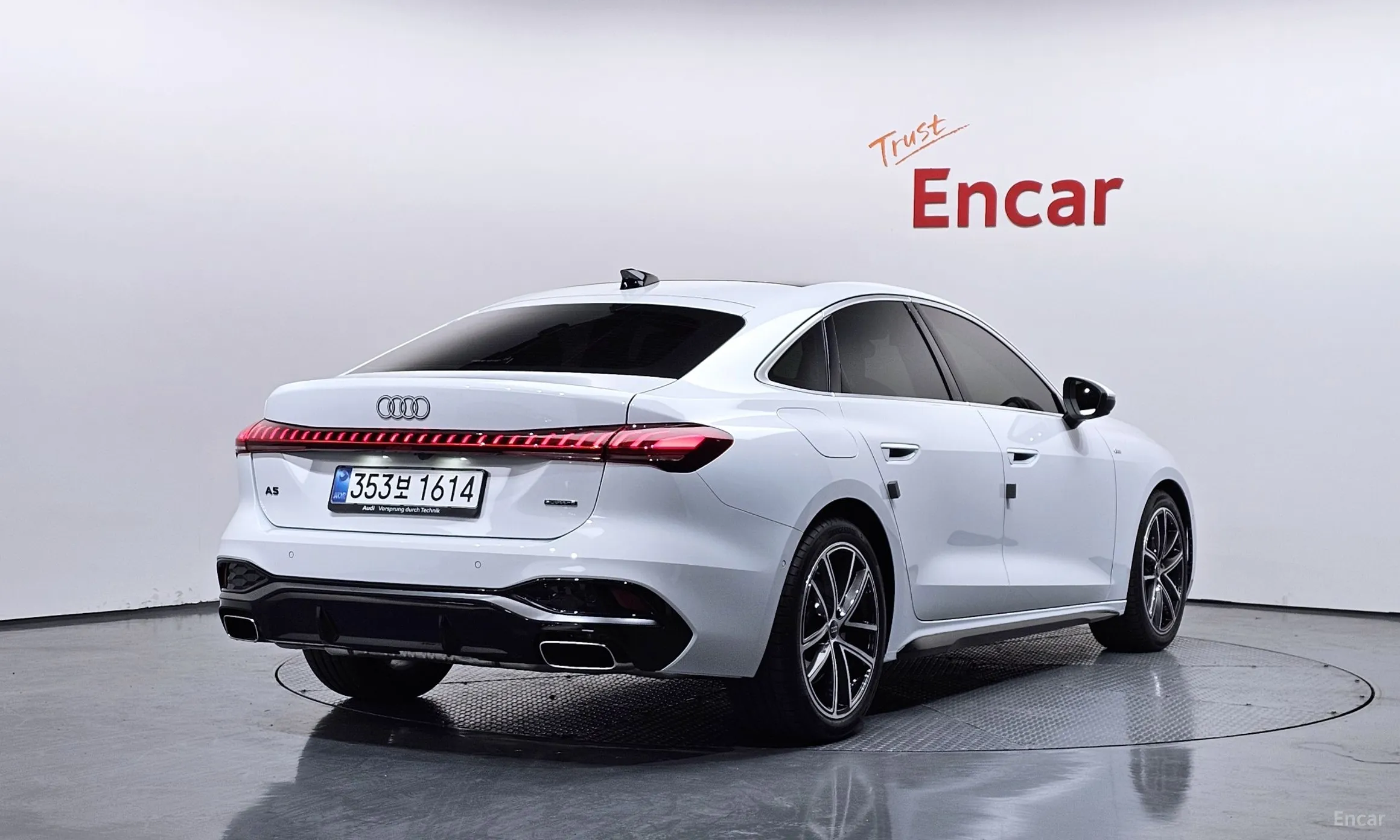 Audi A5 (B10) превью 2