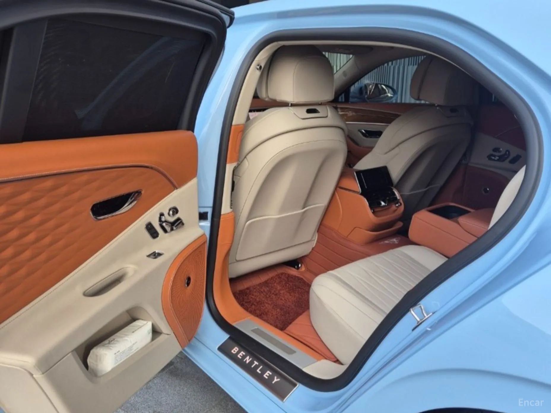 Bentley Flying Spur 3rd Generation превью 9