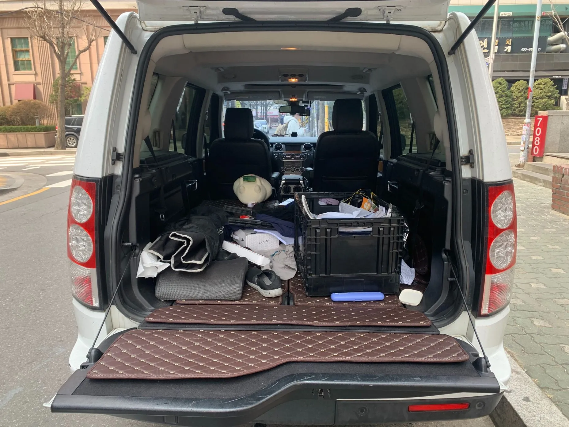 Land Rover Discovery 4 превью 12