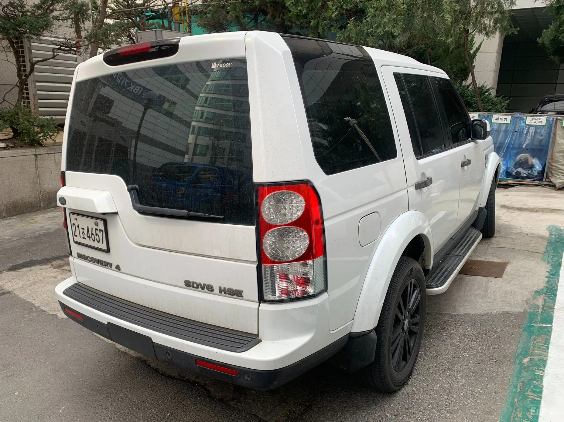 Land Rover Discovery 4 превью 9