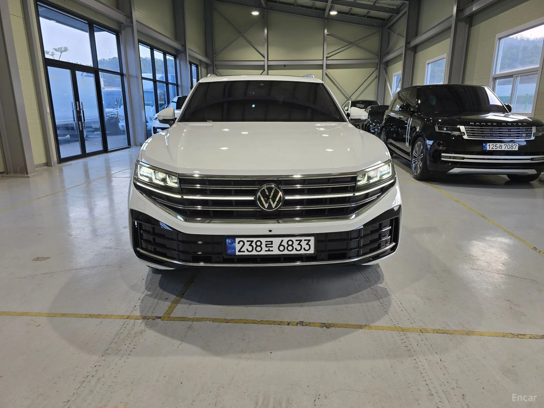 Volkswagen Touareg 3rd Generation превью 3